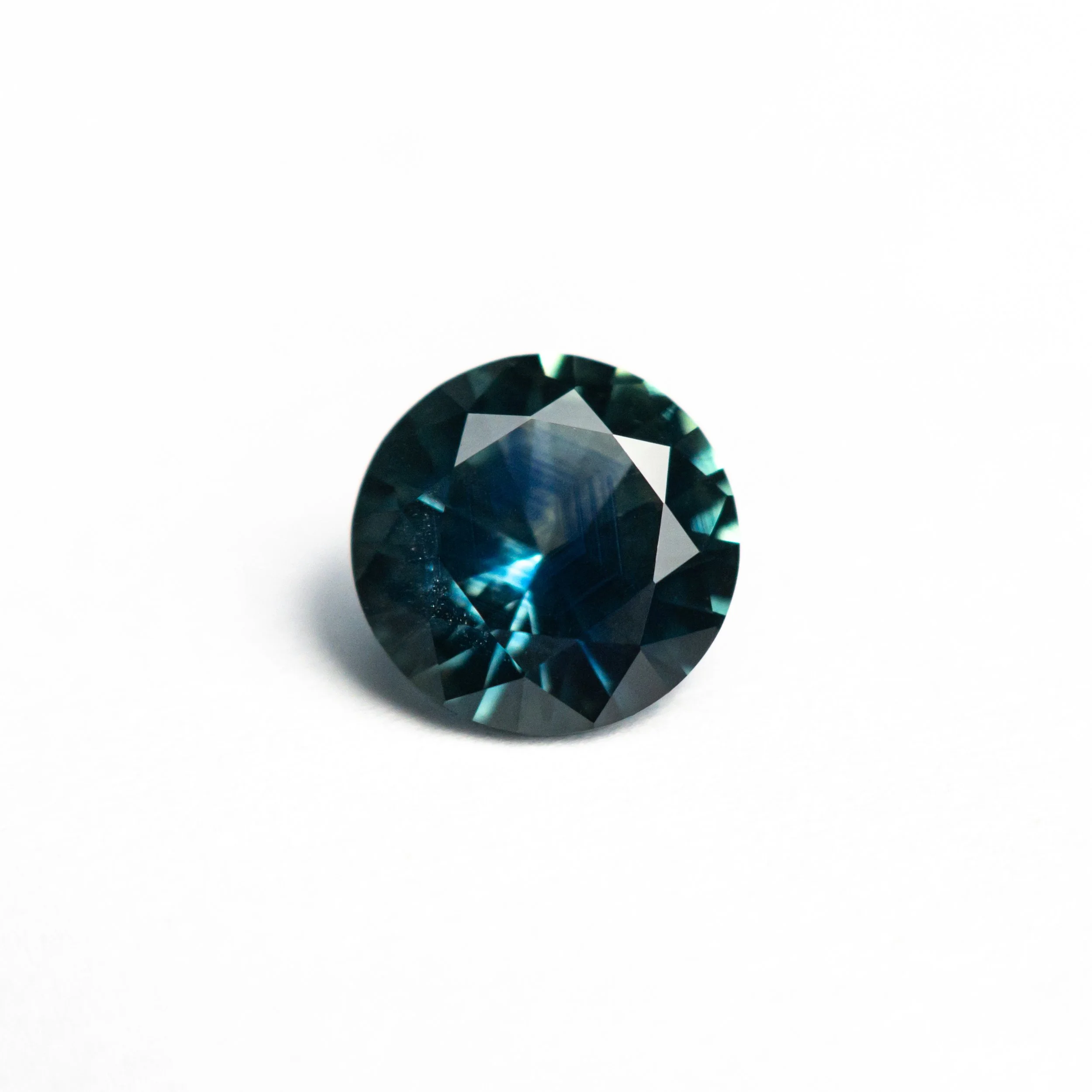 D.  1.32ct 6.78x6.73x3.92mm Round Brilliant Sapphire 1.jpg