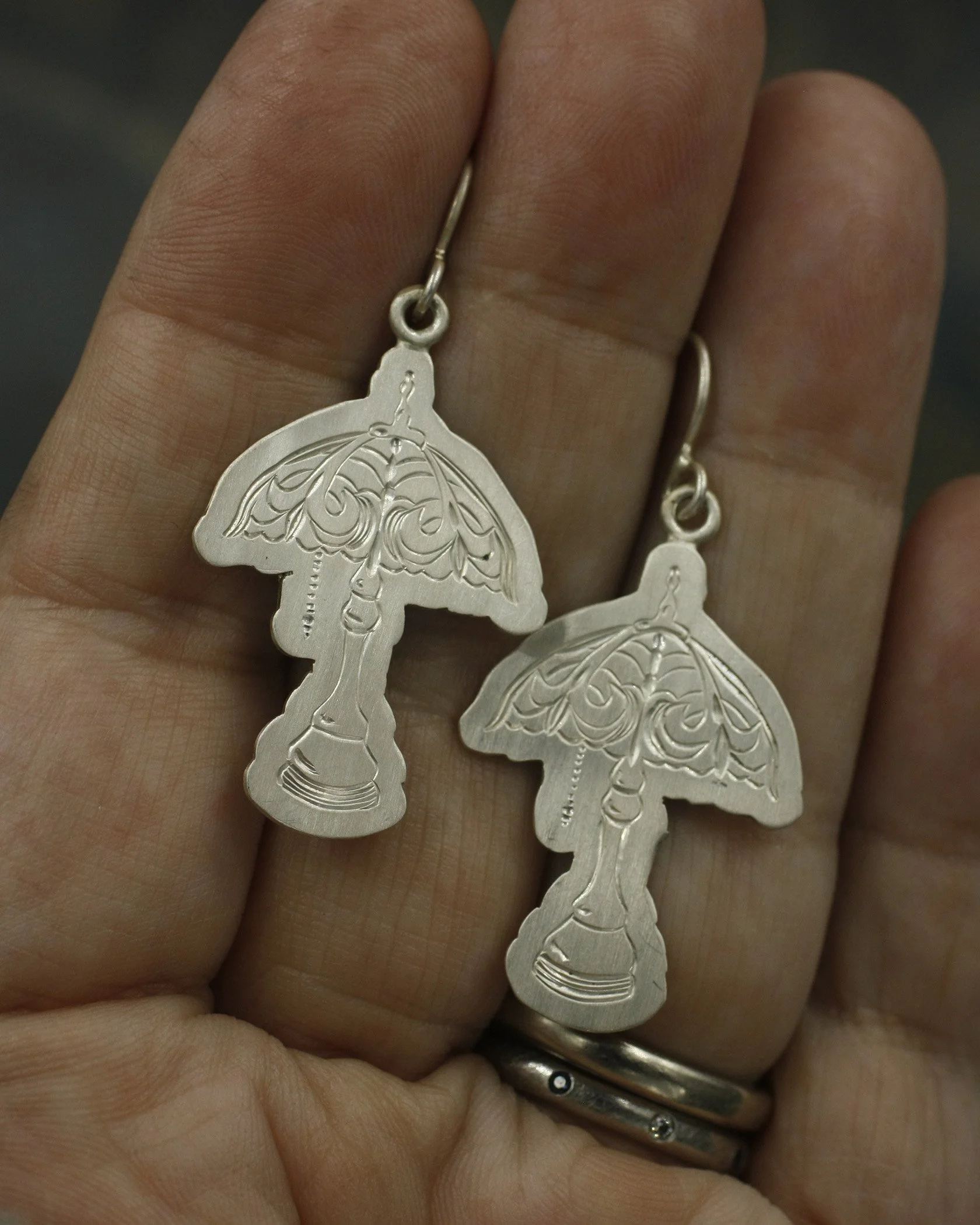 Tiffany Lamp Earrings 1 1.jpg