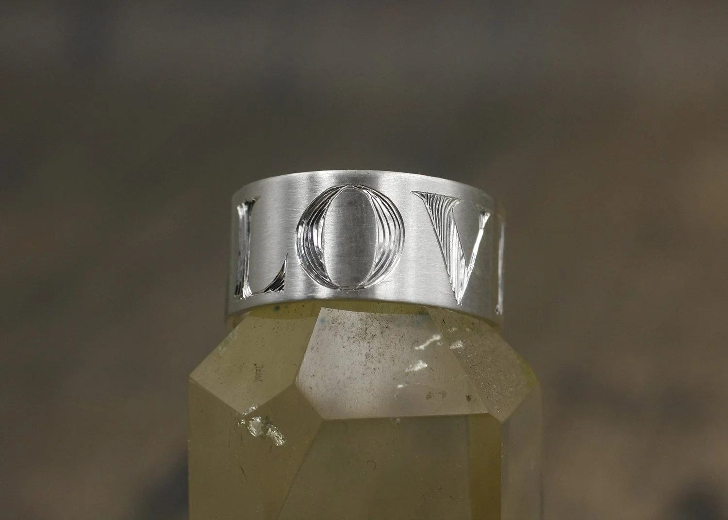LOVE 10mm.jpg