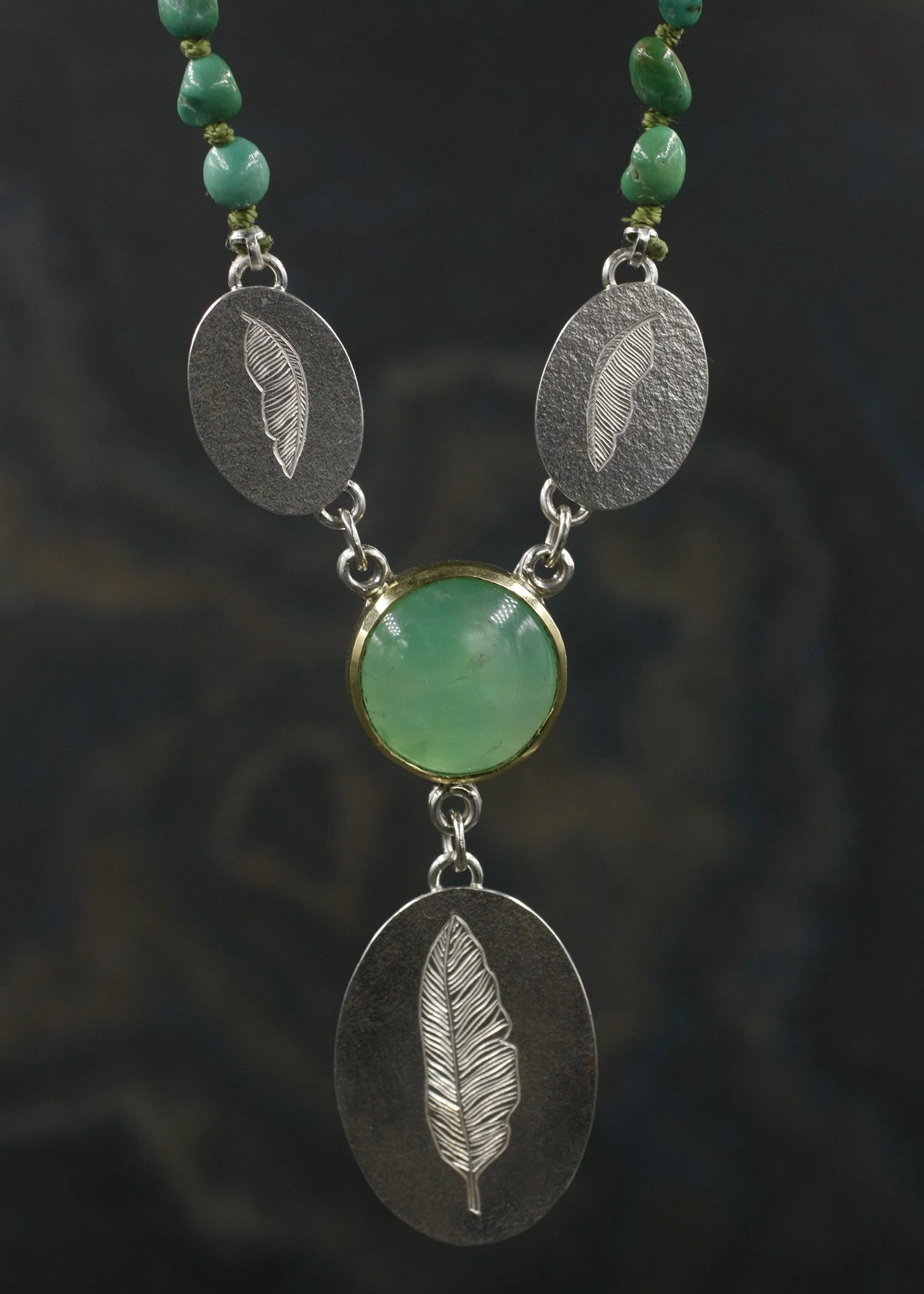 Gravée Banana Leaf Chrysoprasse Y Necklace.jpg