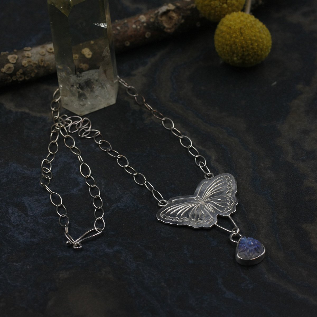 Gravée Butterfly Carved Moonstone Teardrop Necklace 6.jpg