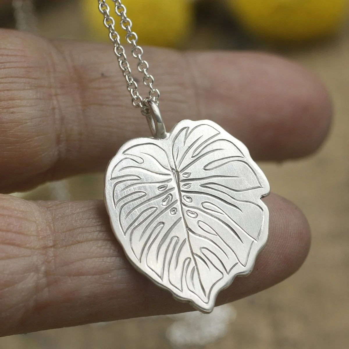 Gravée Monstera Leaf Large Pendant 4.jpg