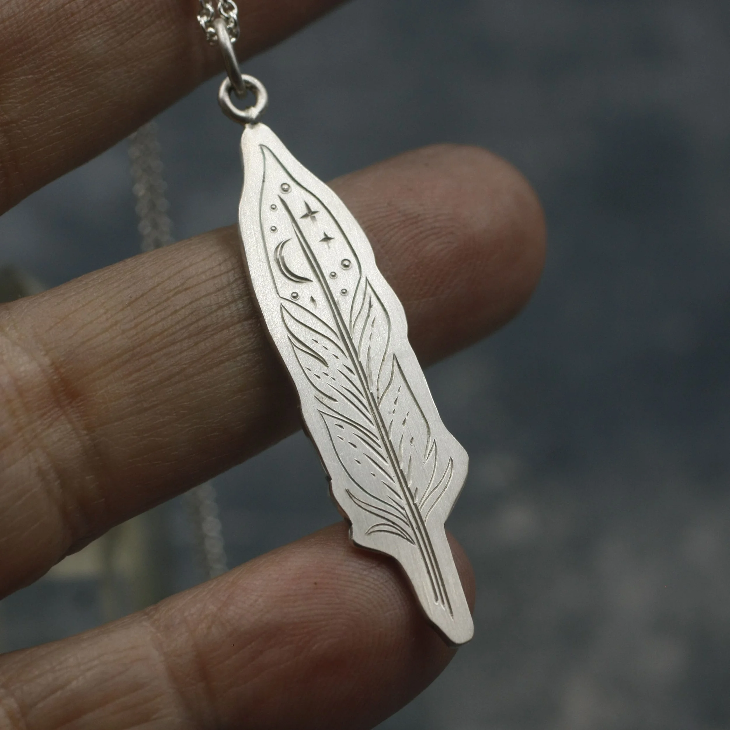 Gravée Celestial Feathers Necklace Non Ox 1.jpg