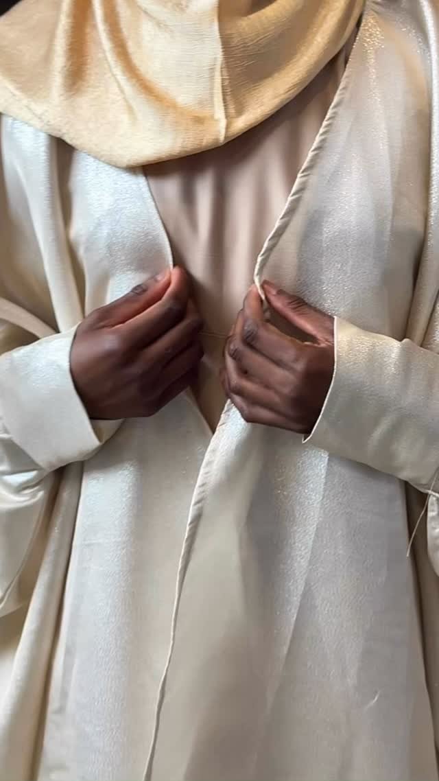That feeling when the abaya does the talking 😌
-
-
-
-
-
-
-
#hijab #outfitideas #modestfashion #hijabi #outfitinspiration #abaya #hijabinspiration #eidcollection #eidoutfit #eid2025