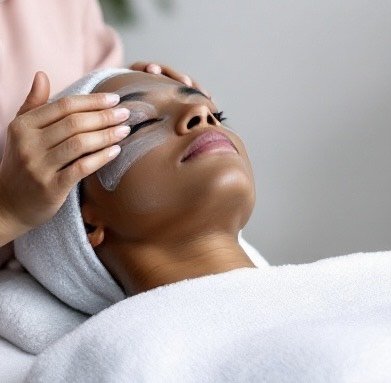 Zaha Facial