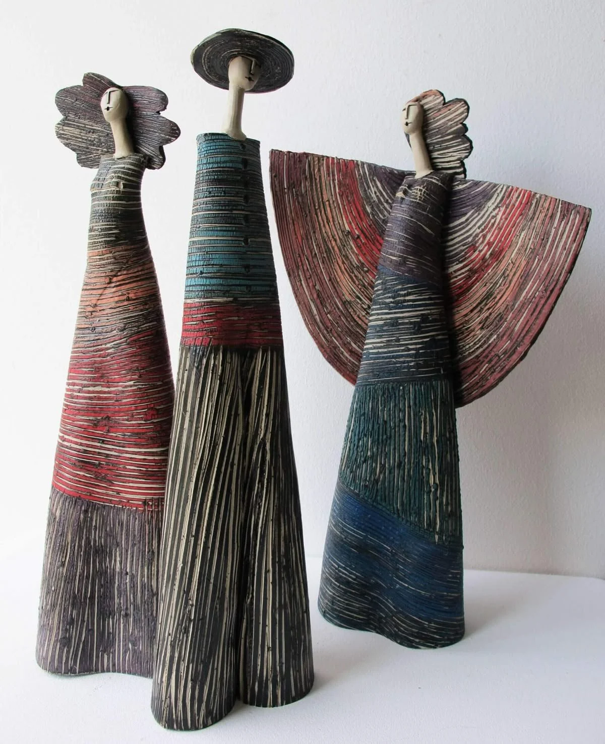 Taller: Muñecas de cartapesta