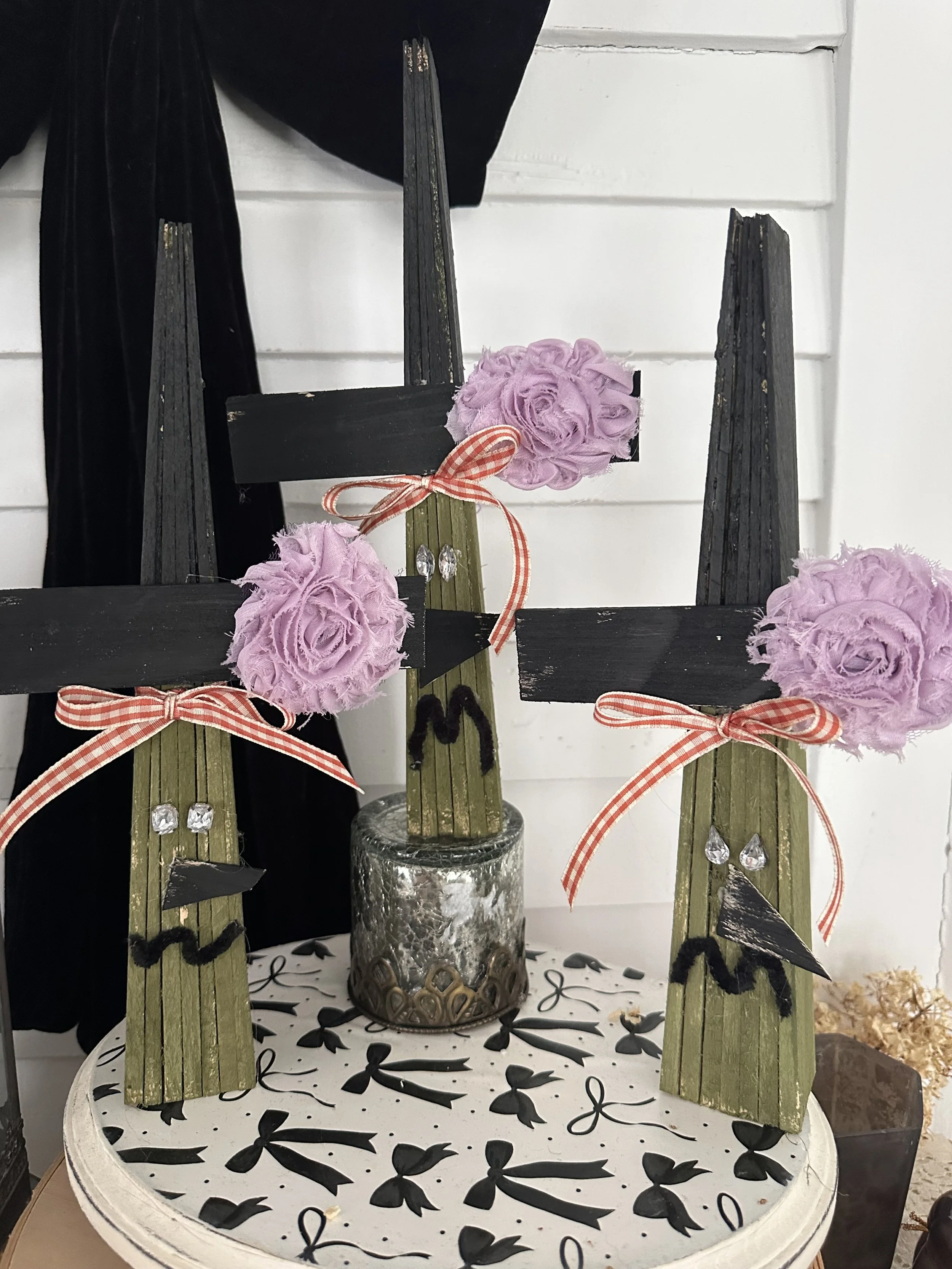 Glam witch wood shim Halloween decor