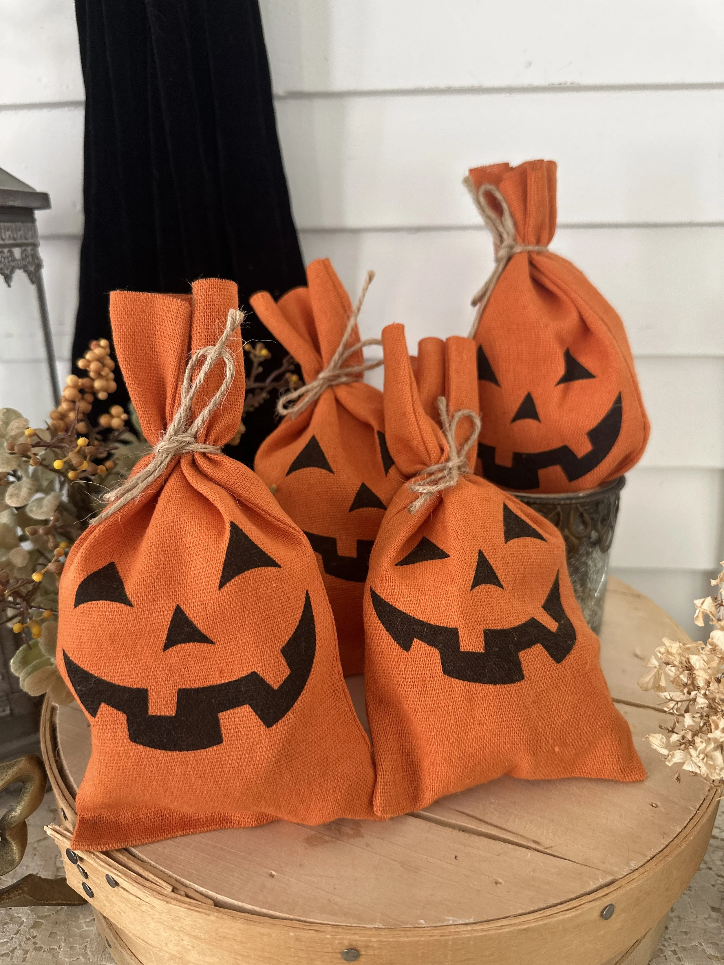 Orange pumpkin 5 pack mini wax  melts