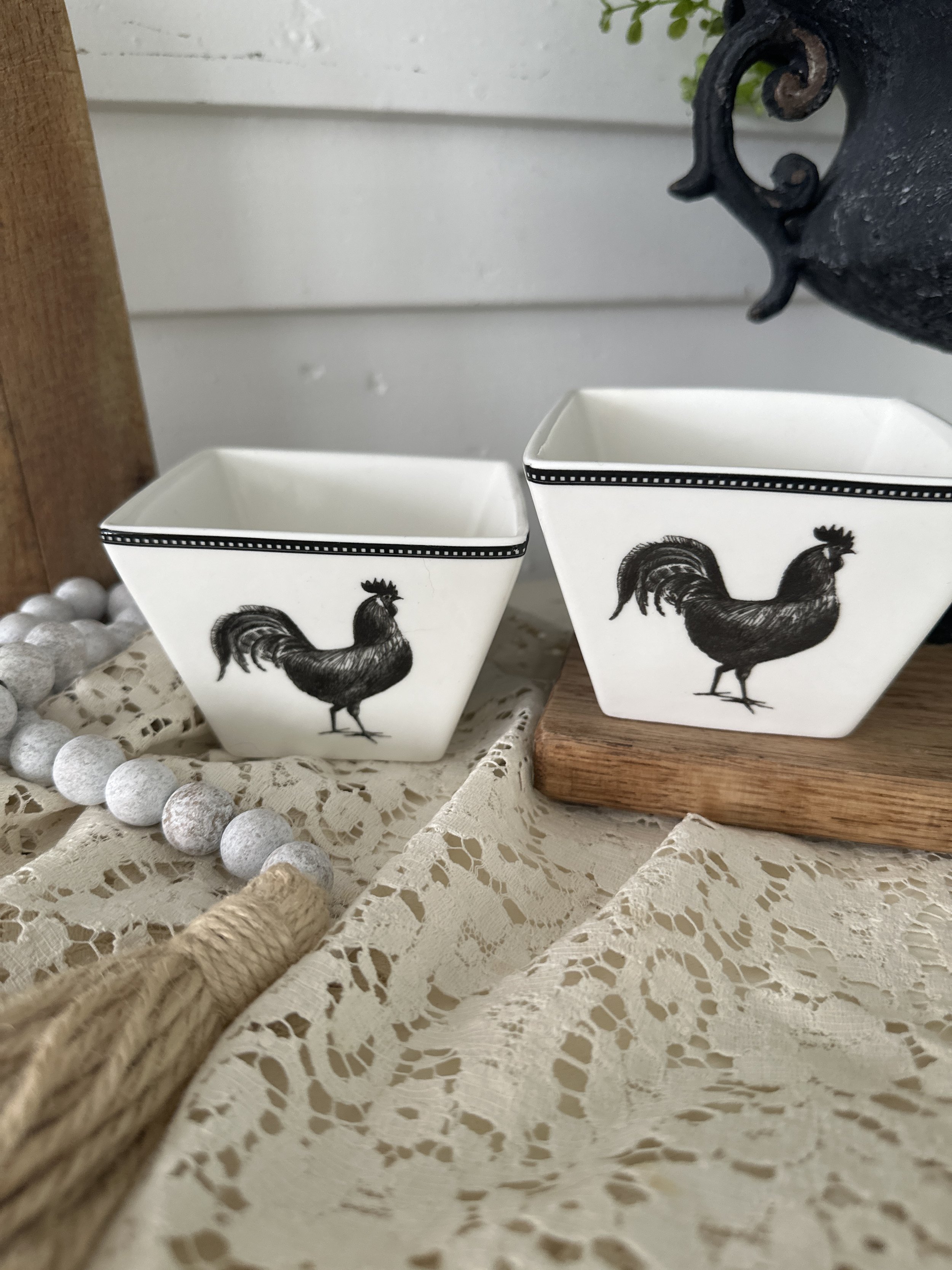 Black and white Farmhouse Rooster ceramic bowl