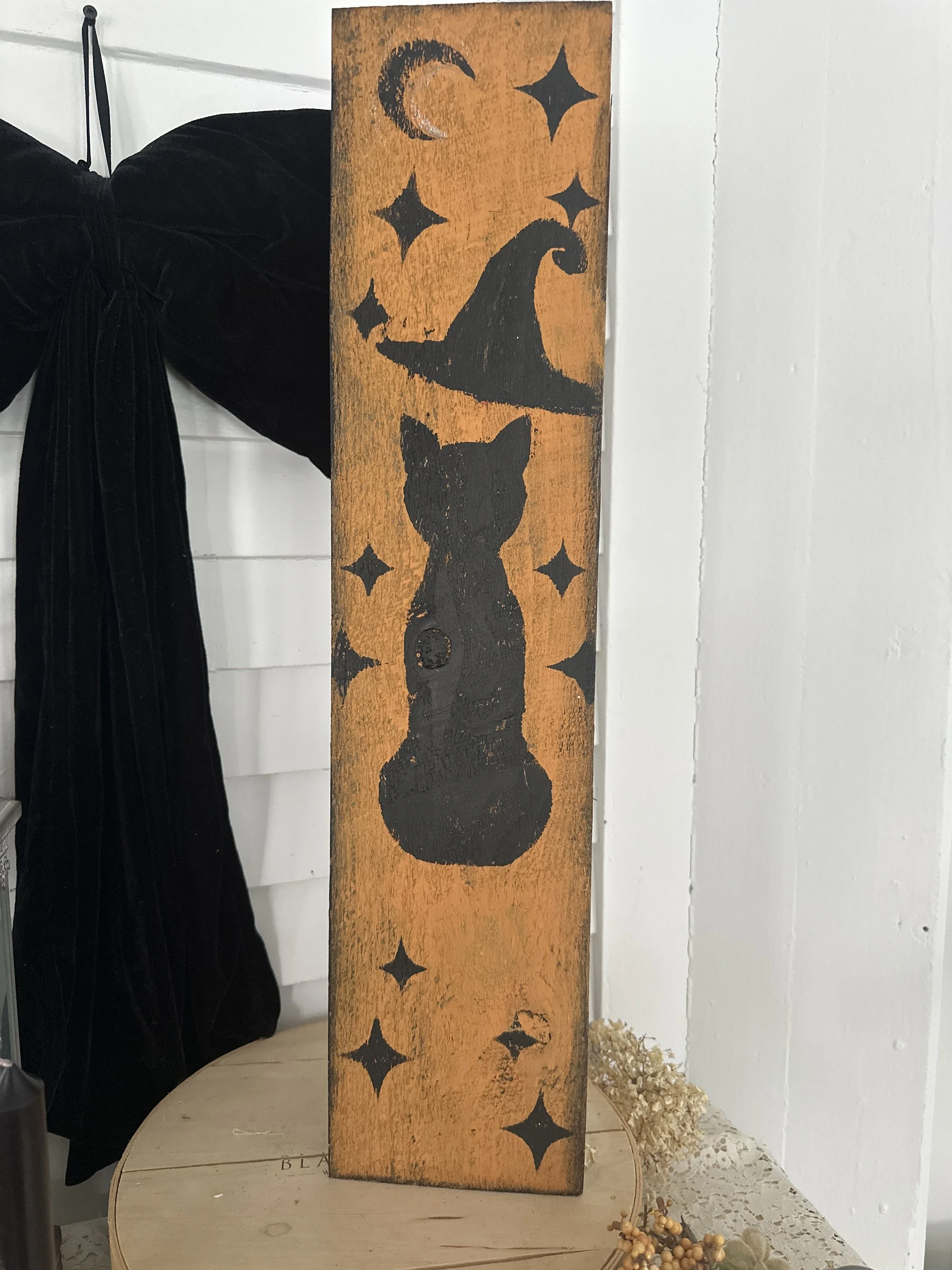 Orange black moon cat   barnwood sign
