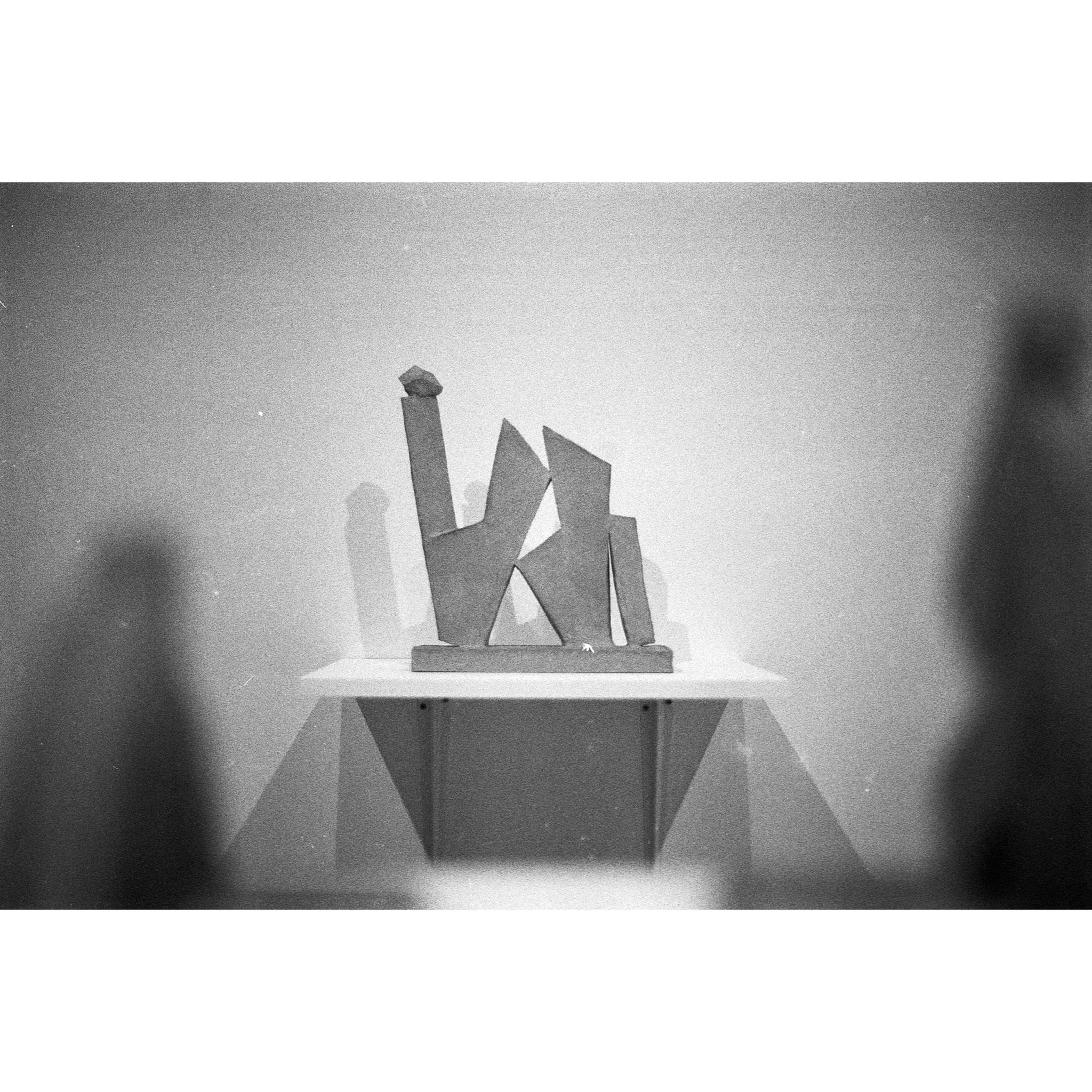 Photograph of Shortman's 'Reclining Figure I' from the private view of 'Izatt Shortman, Harry Wilkins' at Michael Pennie Gallery, Bath, 2024. © Jakub Knap, 2024