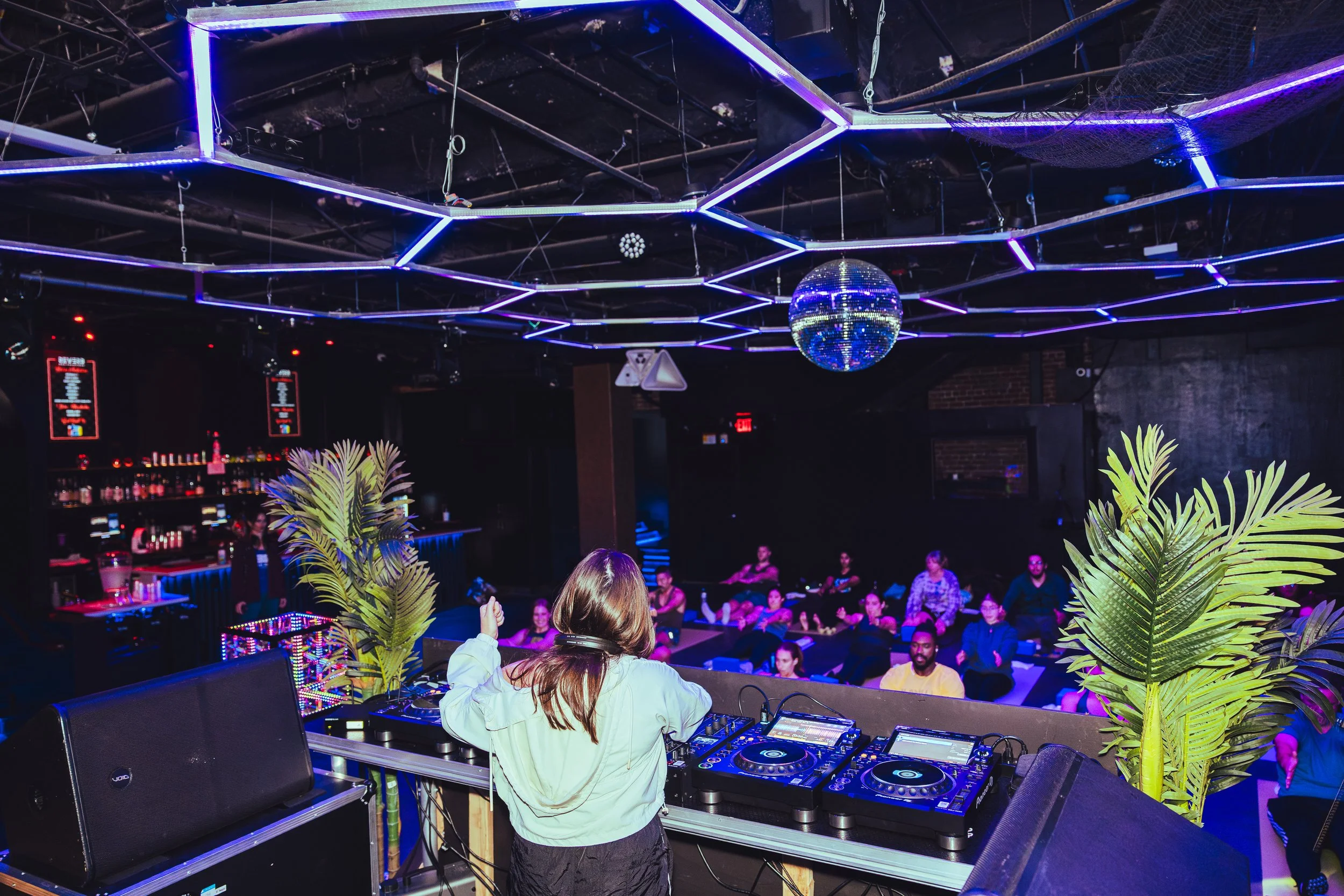 11-23-25 BeatDrop Reverb by @_mars.photo-004.jpg