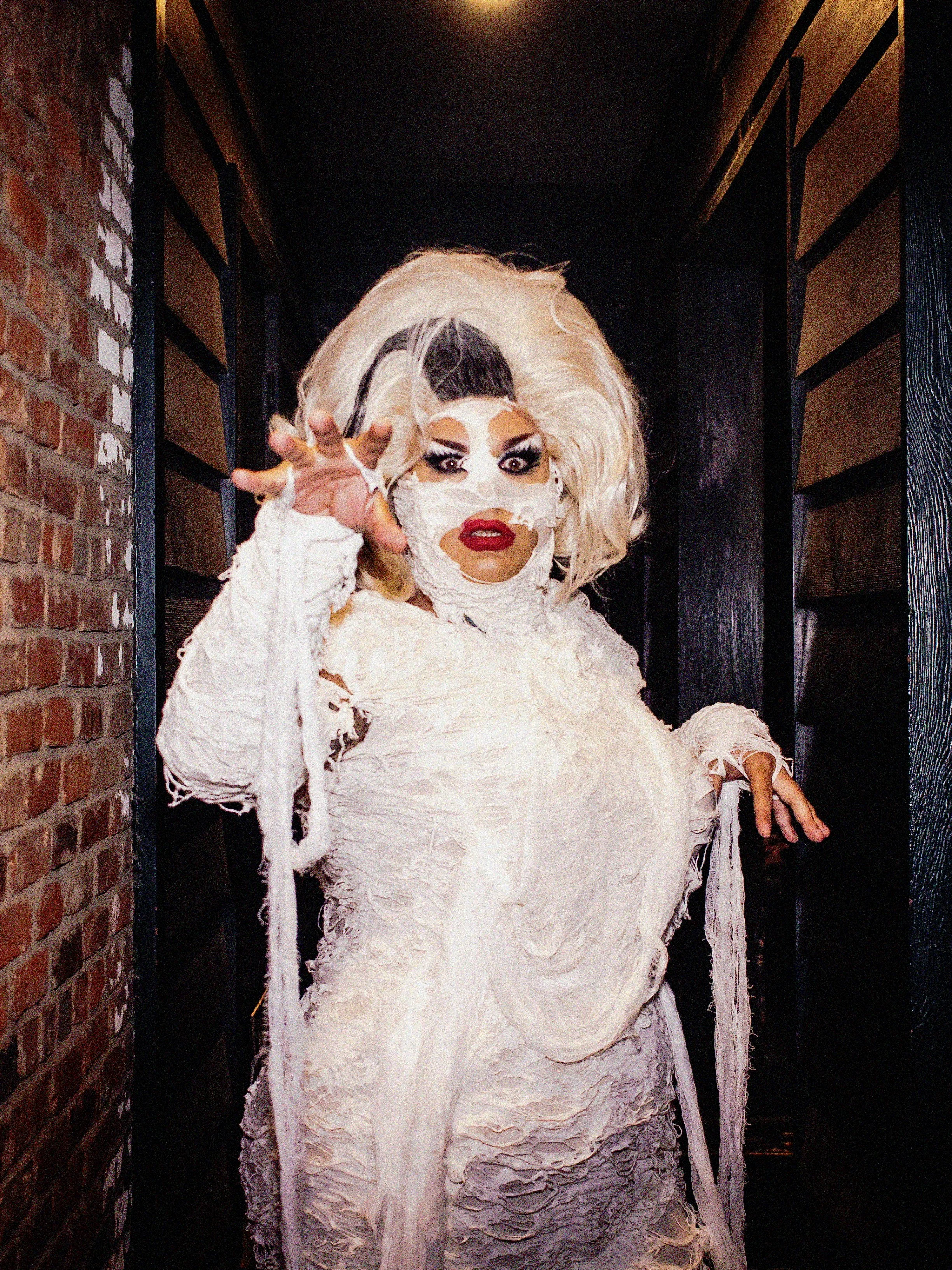 MIRROR MIRROR 10-2 (108).jpg