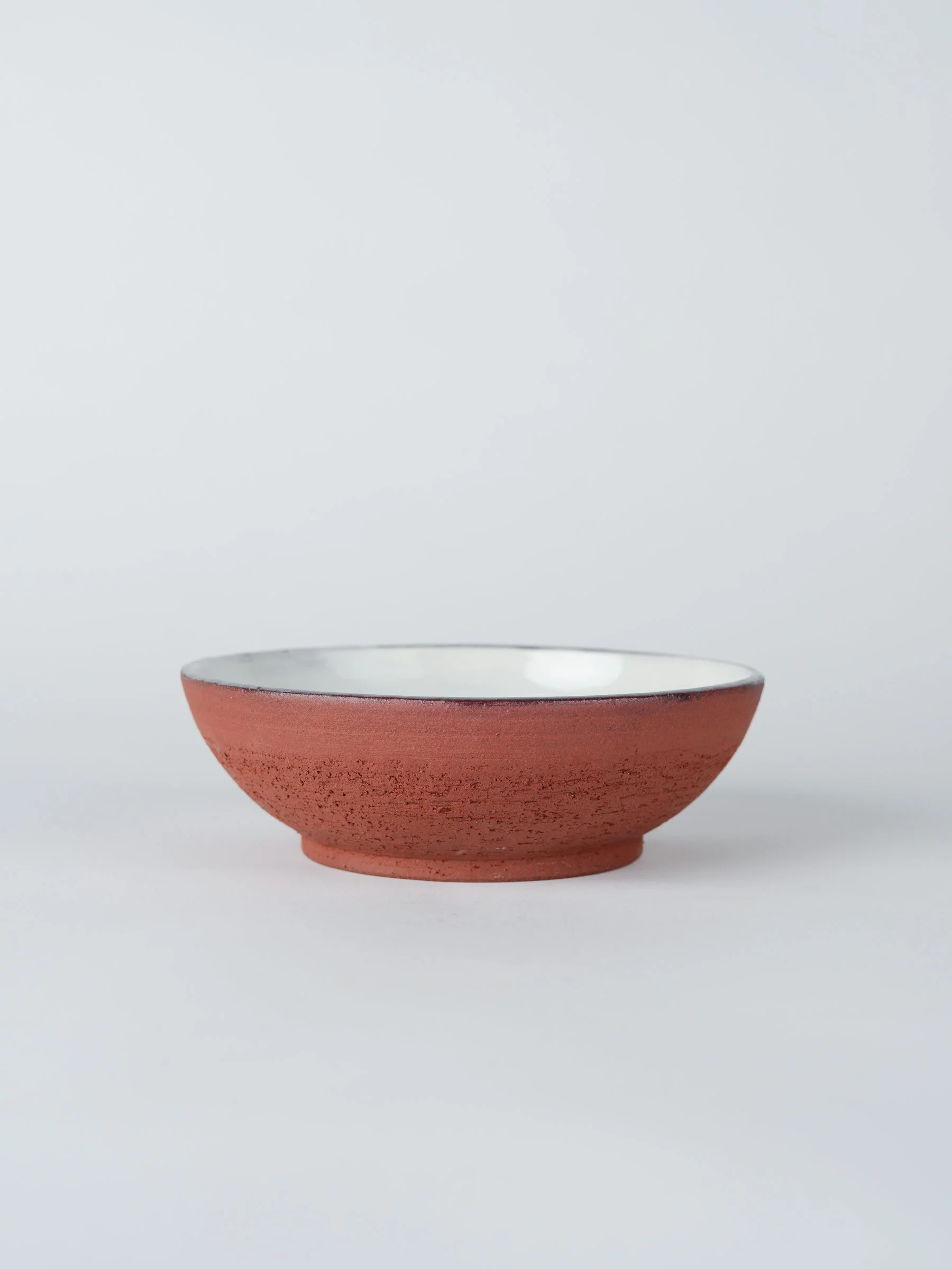 kleine-schale-roter-ton-engobe-puppe-atelier-kobo-01-01.jpg
