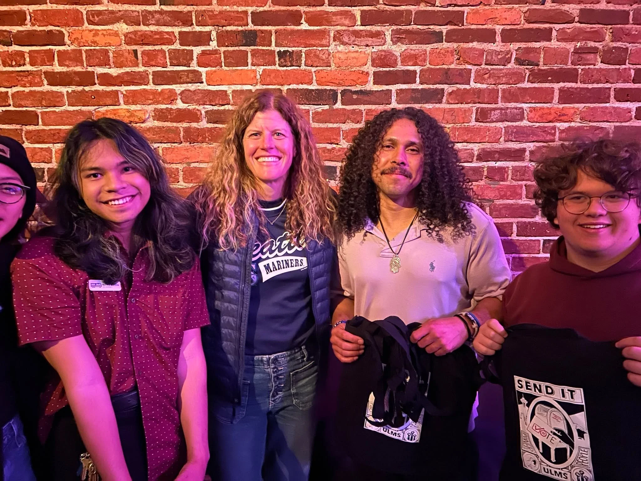 It was great connecting at this past week's Seattle School Board forum 🏫📚🗣️
Big thanks to WA Bus, Urban League, and Columbia City Theatre for hosting!