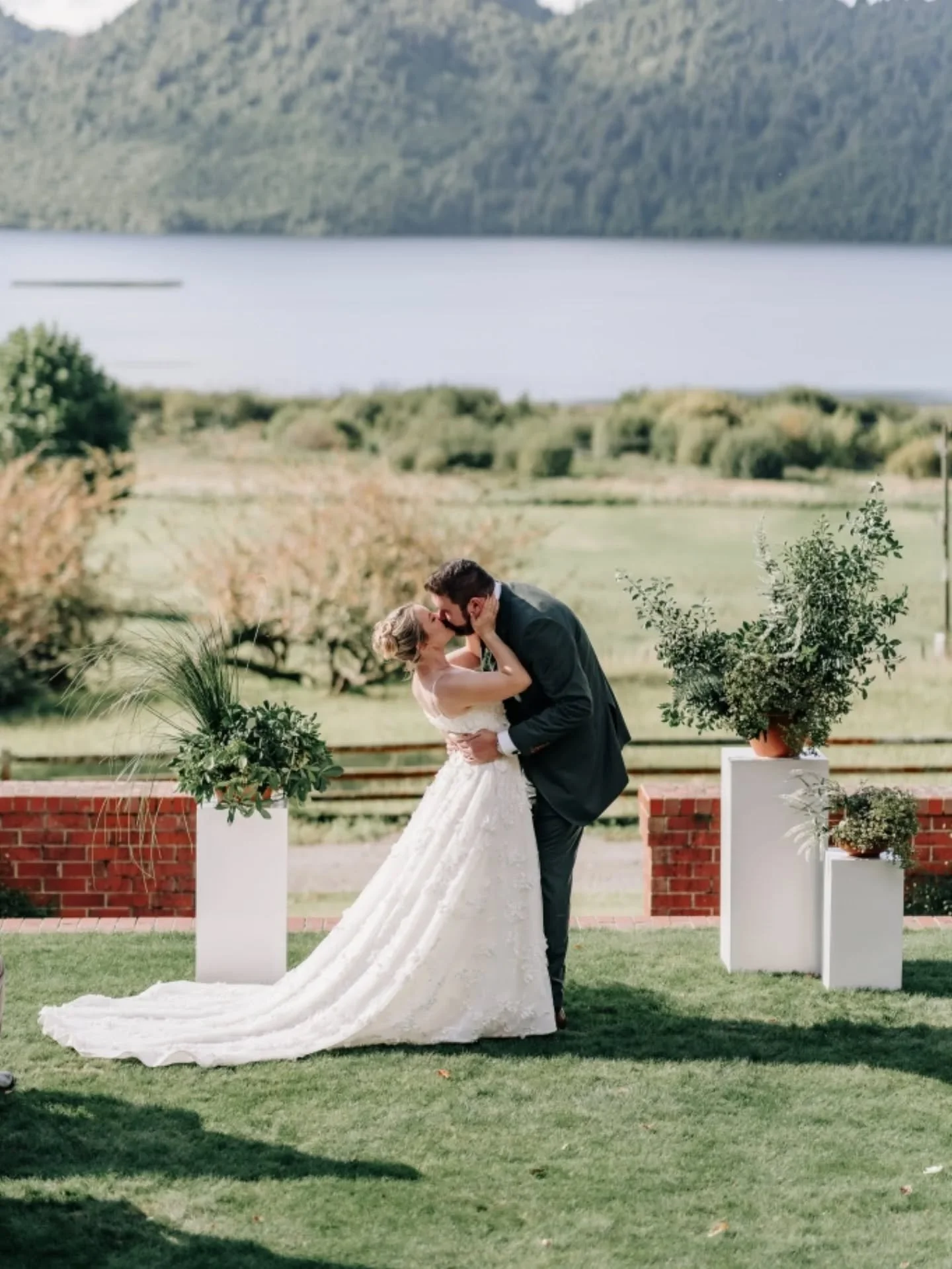 We love when our couples share their wedding pics 🤍 Here's Courtney and Reade soaking up that just-married feeling, captured beautifully by @pureimagesnz

Native greenery arrangements in terracotta vessels complementing the setting @longfordsestaten