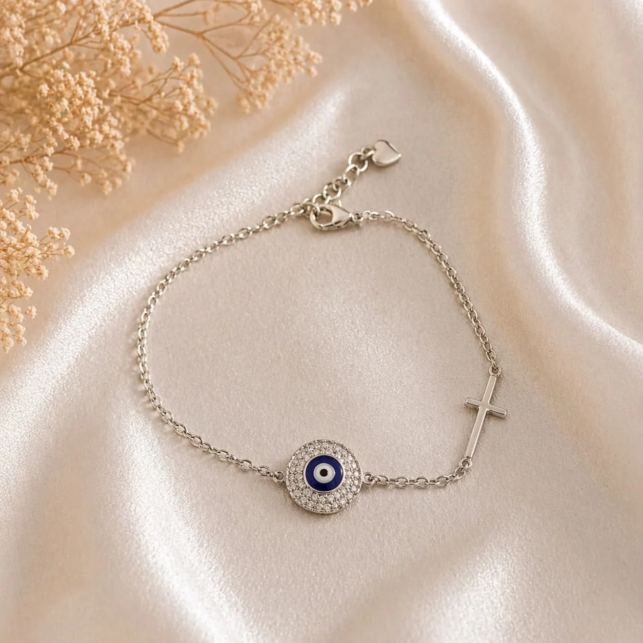 Pulsera de Plata con Ojo Turco y Dije de Cruz
