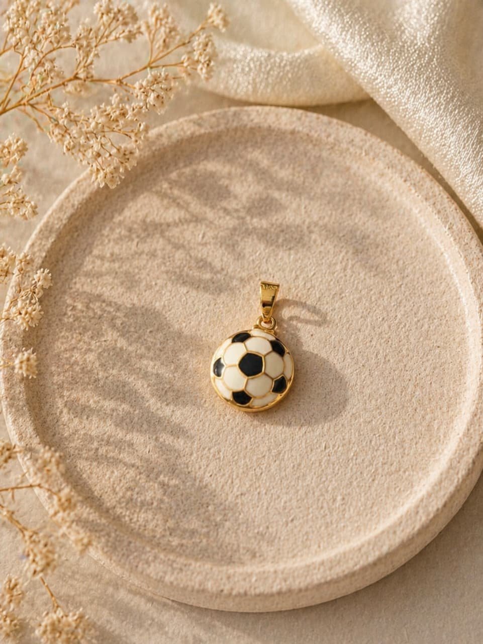 Dije Balón Futbolístico en Oro Laminado 18K