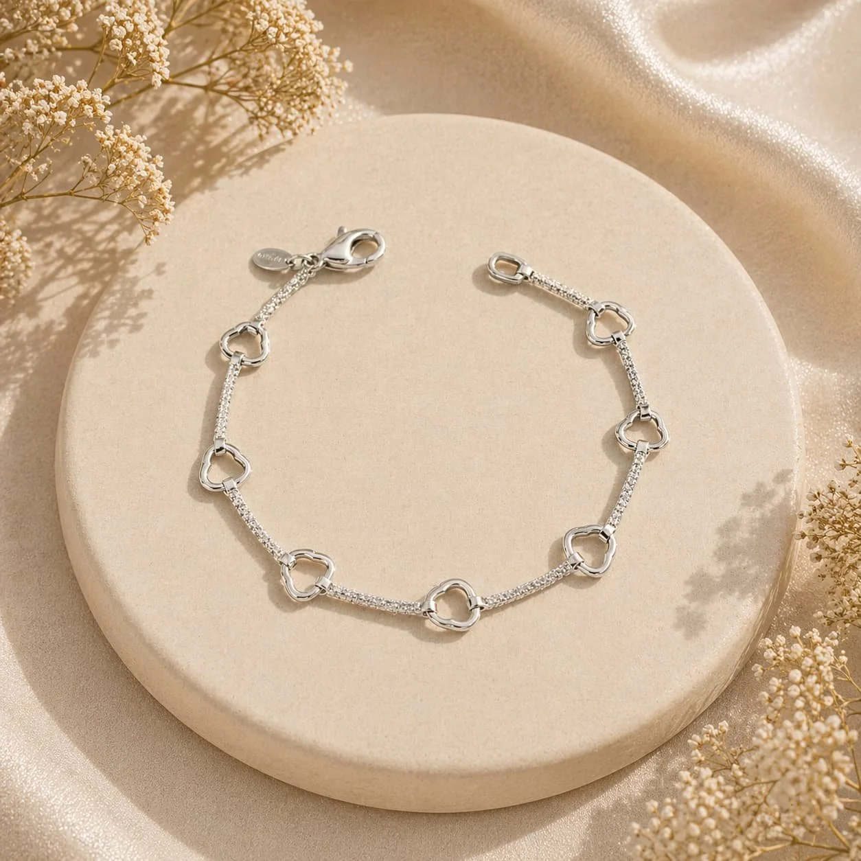 Pulsera de Plata Corazones Enlazados
