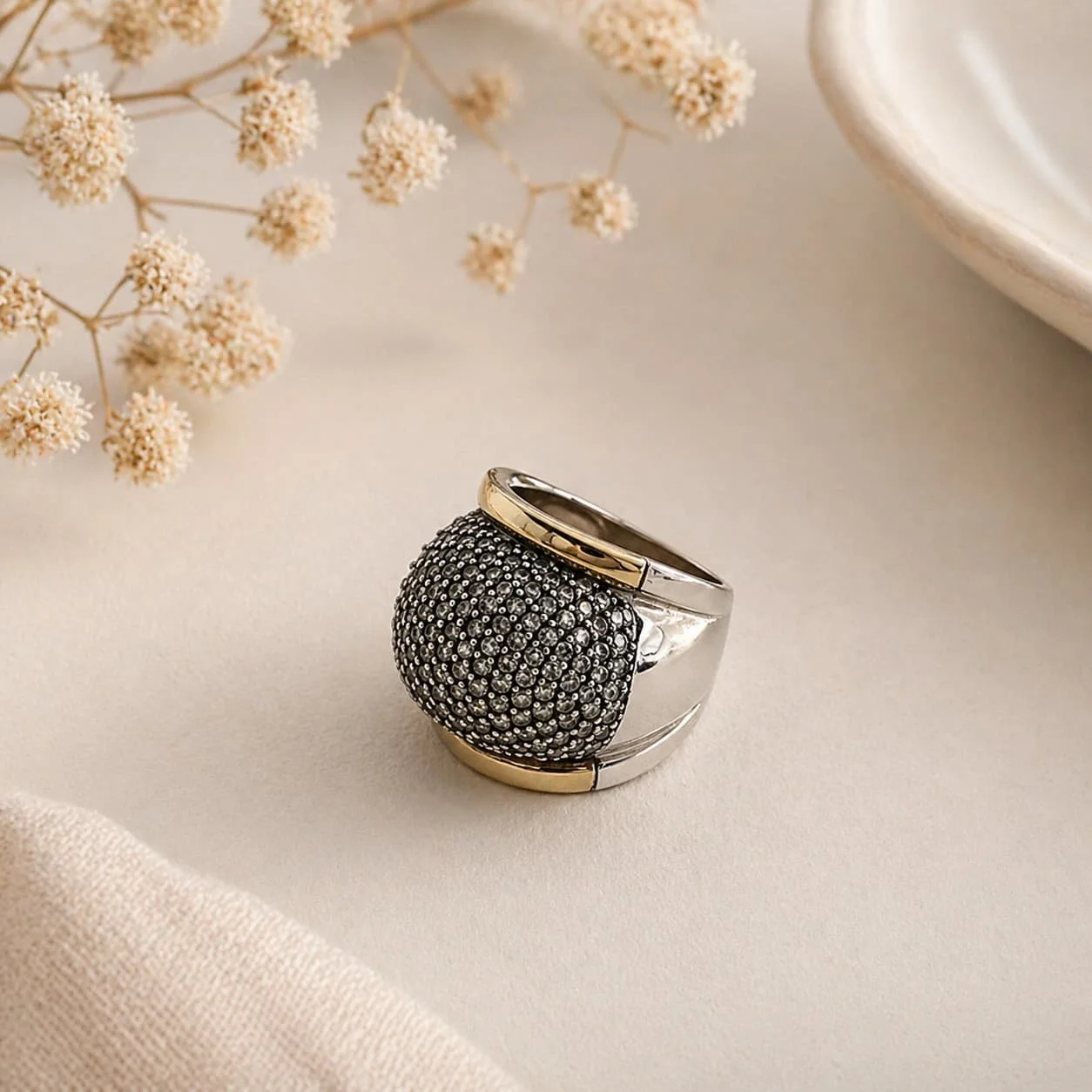 Anillo Moderno en Plata y Oro