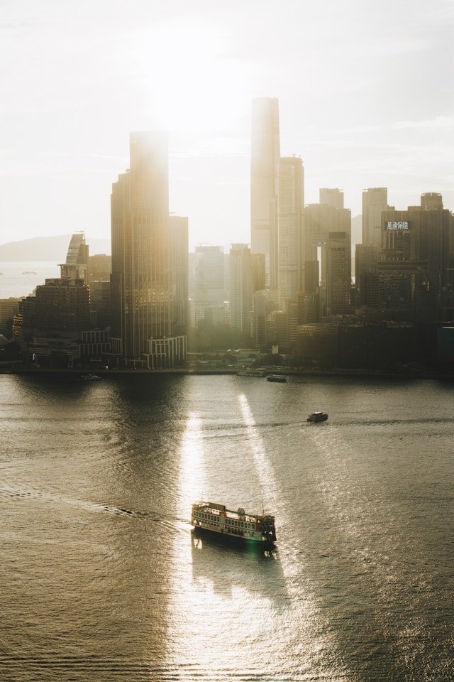 zhenyu-luo-tcrtbz4edHw-unsplash.jpg