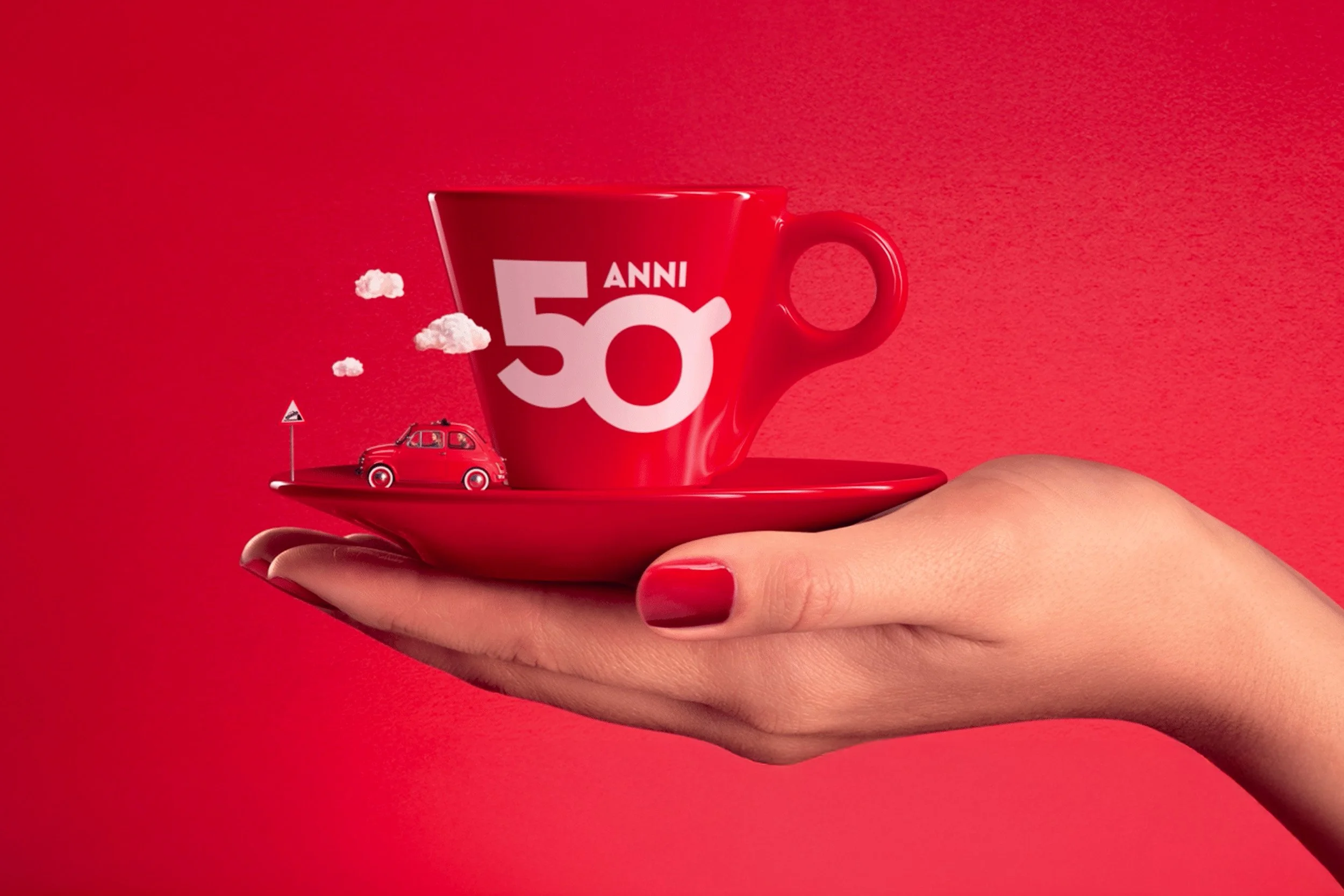 LAVAZZA QUALITÀ ROSSA - ITALY IN A CUP