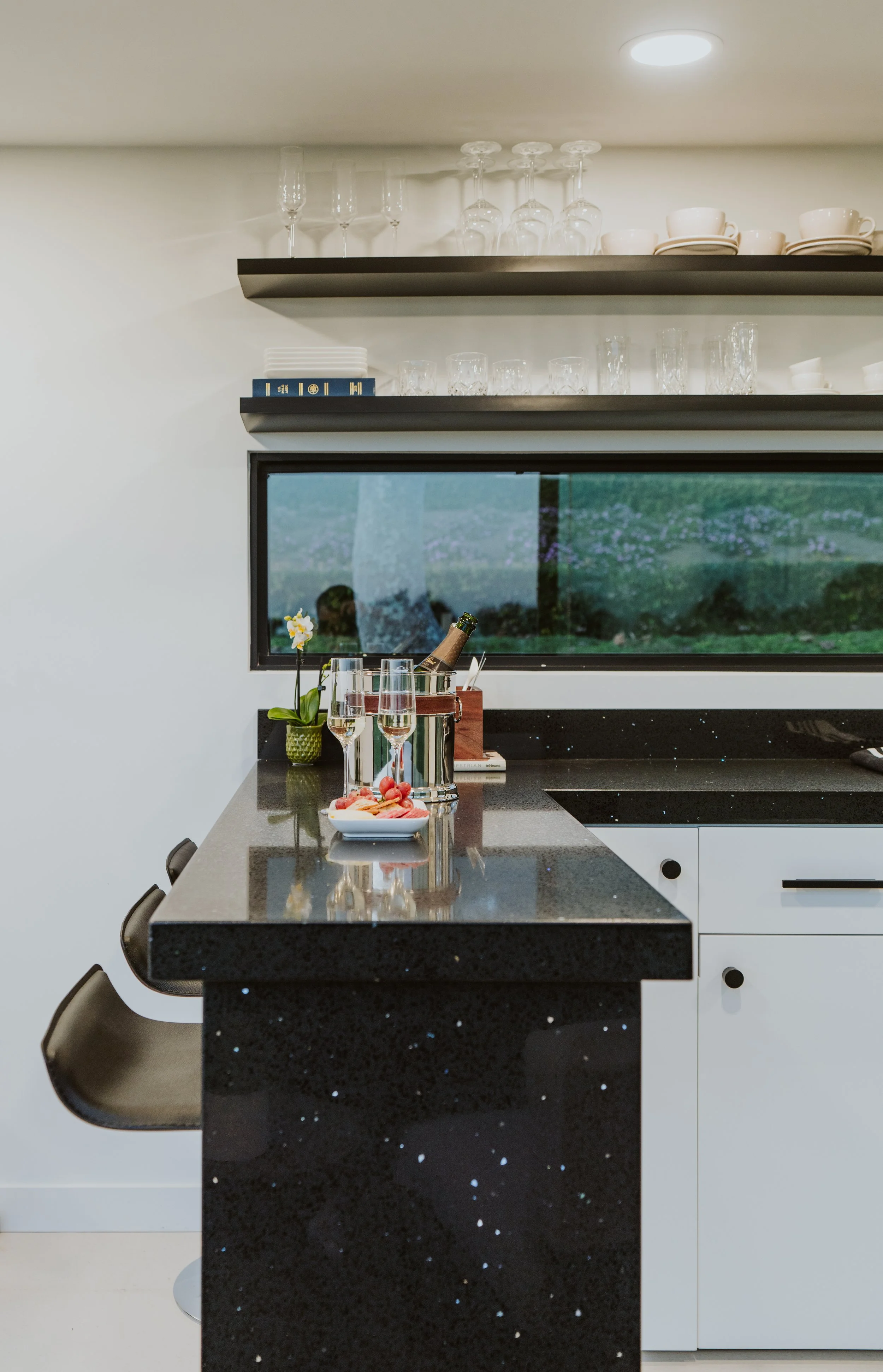 Manifest Building - Santa Barbara - Scoreboard Lounge - Custom Construction - Renovation - Remodel