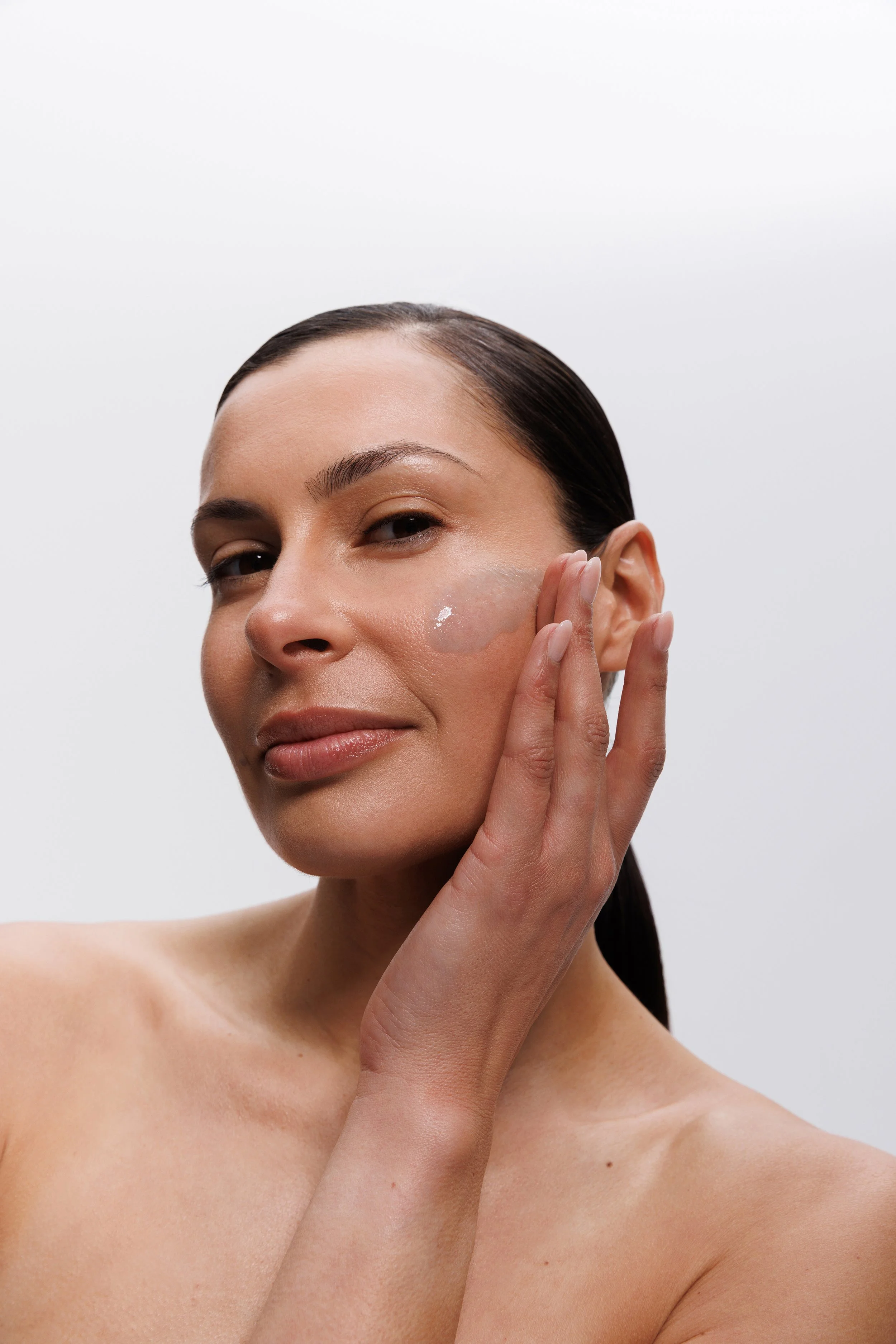 AlgiZome 30ml-2-Model Image_vLowRes.jpg