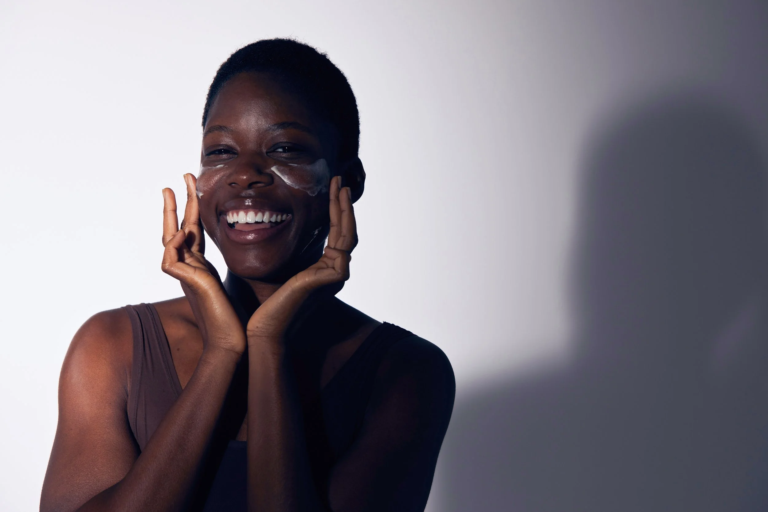 BrightEnlite 50ml-Model Image_vLowRes.jpg