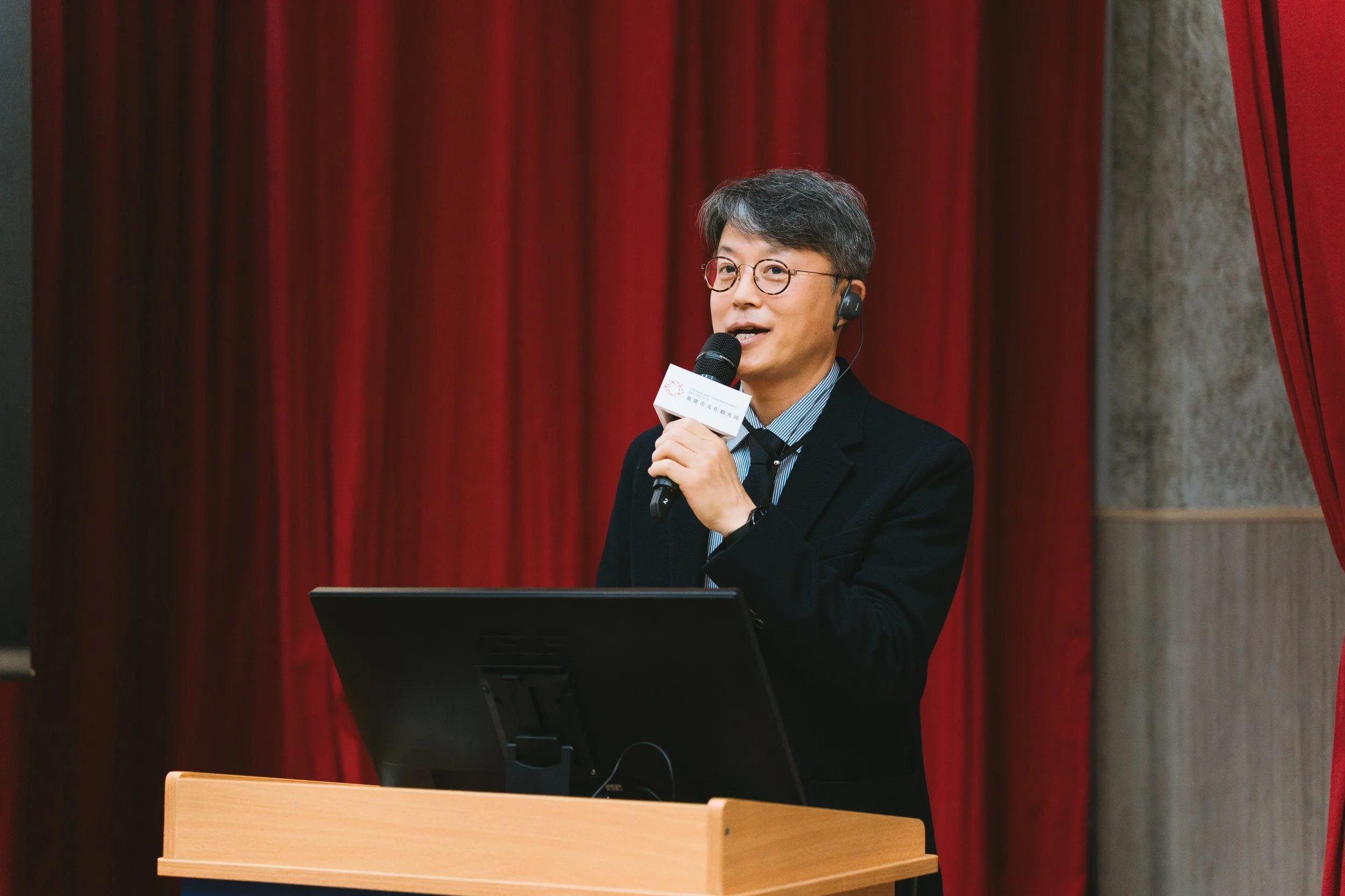 來自韓國海洋大學建築與海洋空間系的教授 Kwang-Suek Oh ，不遠千里助陣本次論壇，與我們一同共襄盛舉。.jpg