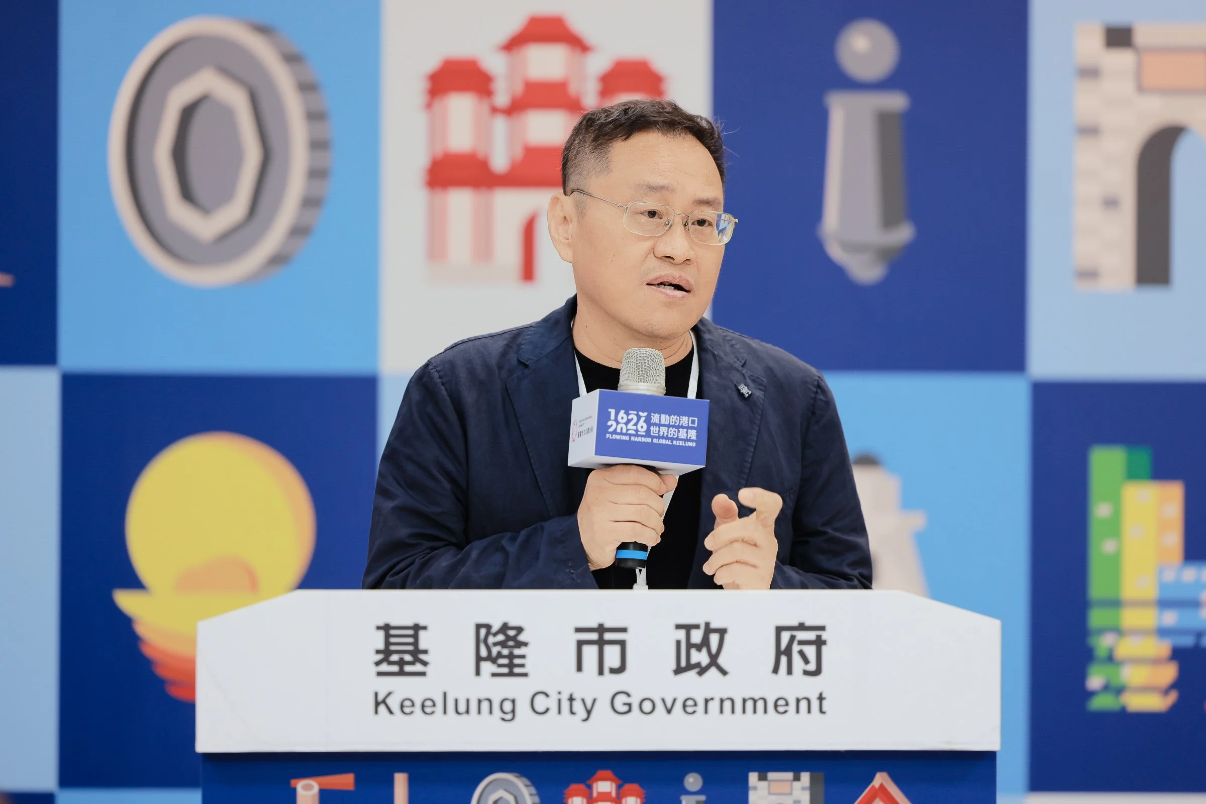 清華大學歷史研究所副教授，也是本計畫的歷史顧問李毓中在記者會中致詞。.jpg