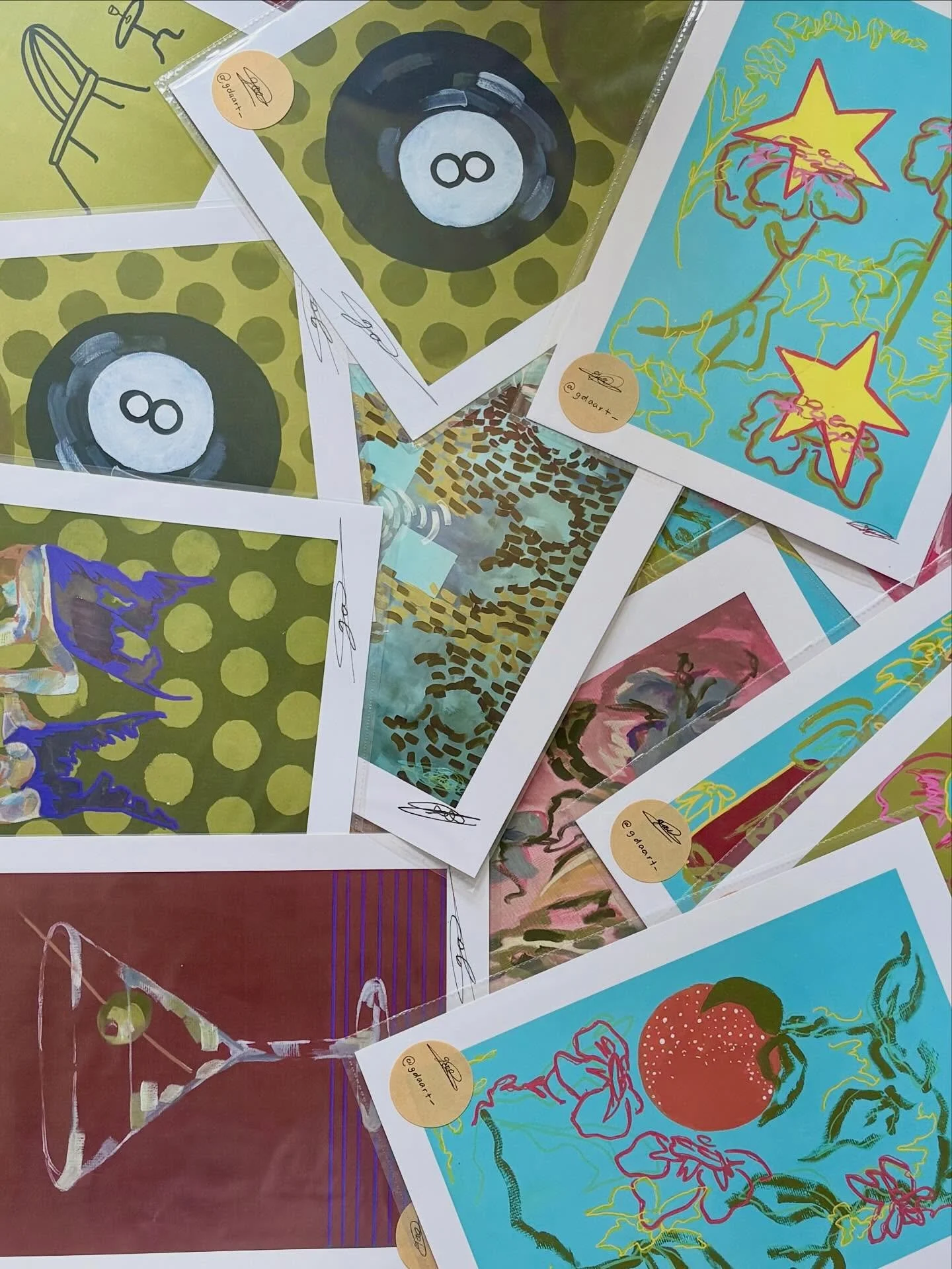 35 days and counting&hellip; till Gdaart market on the 14th of December in Kirribilli 

Here&rsquo;s what you can expect to see
* original paintings on canvases 
* A4, A3 and exclusive A5 prints (pre website release) 
* original paintings (1 copy onl