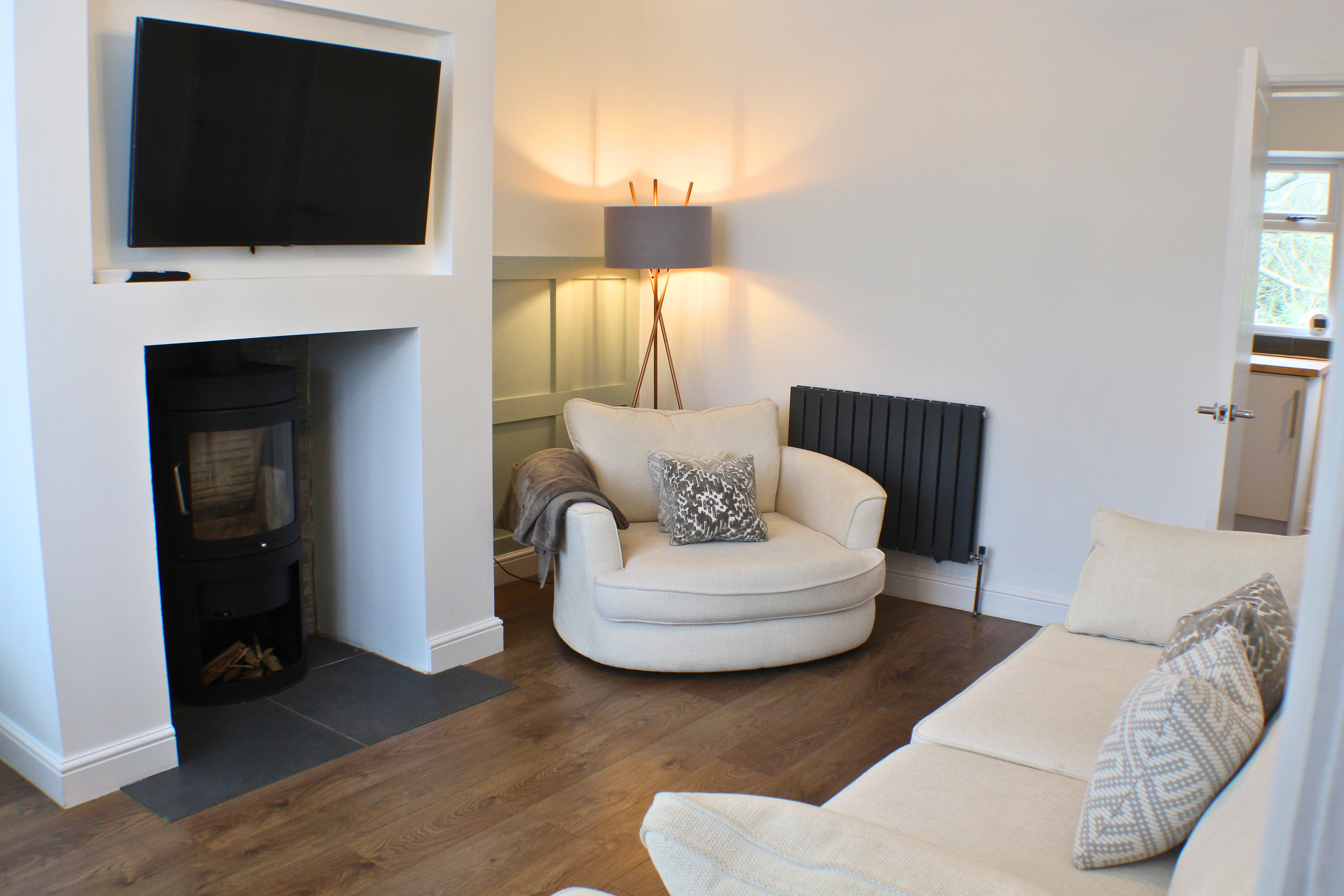 Newcastle-Under-Lyme Stoke-On-Trent Staffordshire Short Stay Airbnb booking.com Accommodation Private House to Rent Easy Check In Hotel Contractors Professionals Workers Business Accommodation