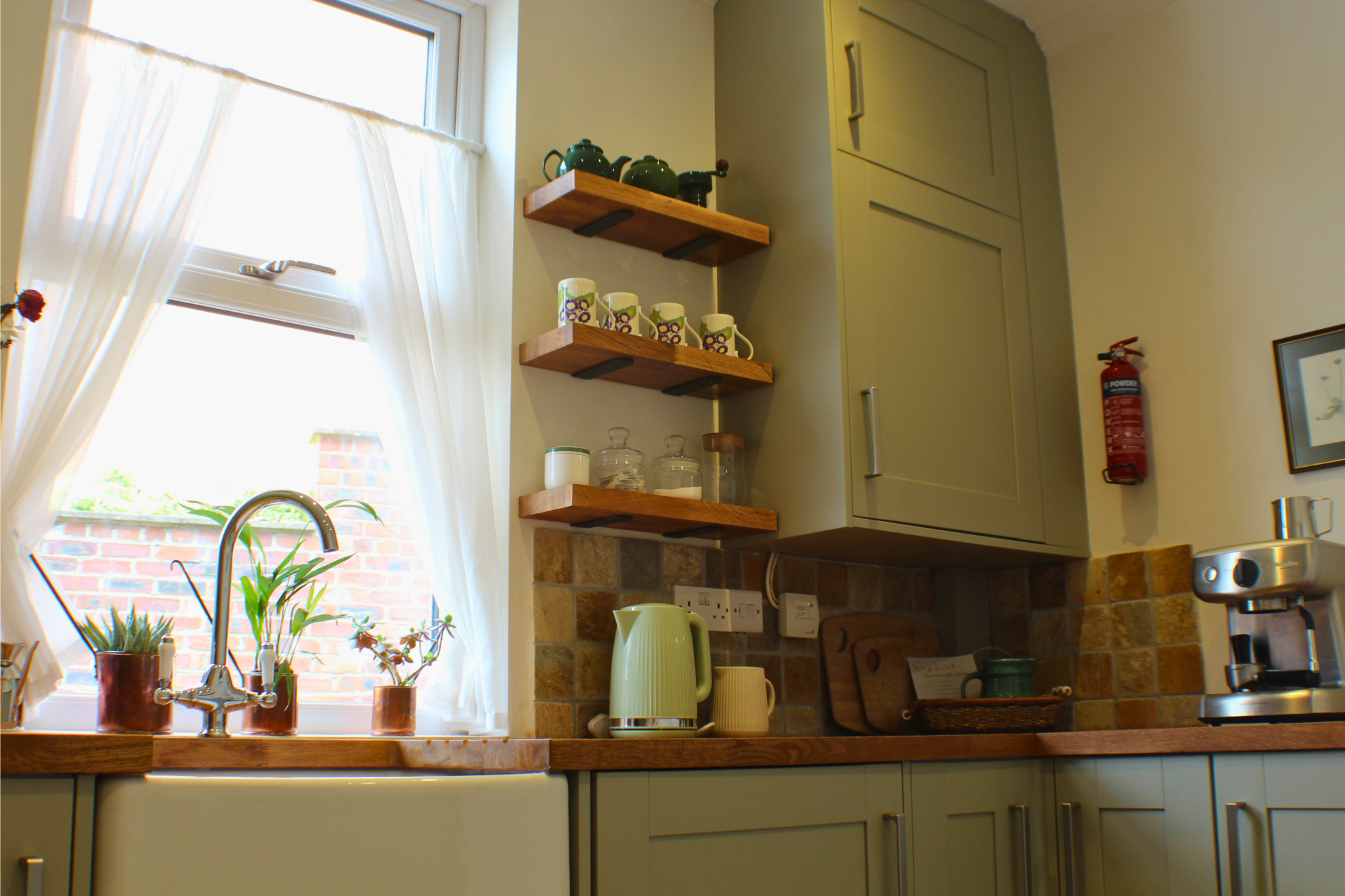 Thimble Cottage Stafford Shugborough Estate Great Haywood Cannock Chase Cottage To Rent Airbnb Booking.com Self Catering Accommodation Sightseeing Canal