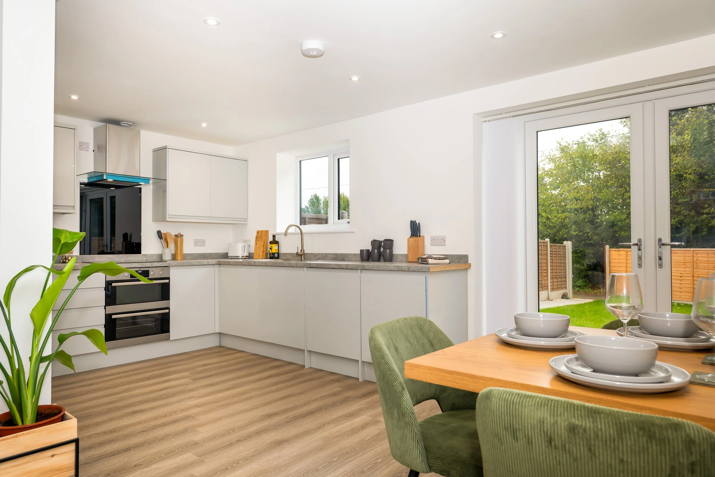 Stone Town Centre Staffordshire Canal High Street Family Home Airbnb Short Let Stay