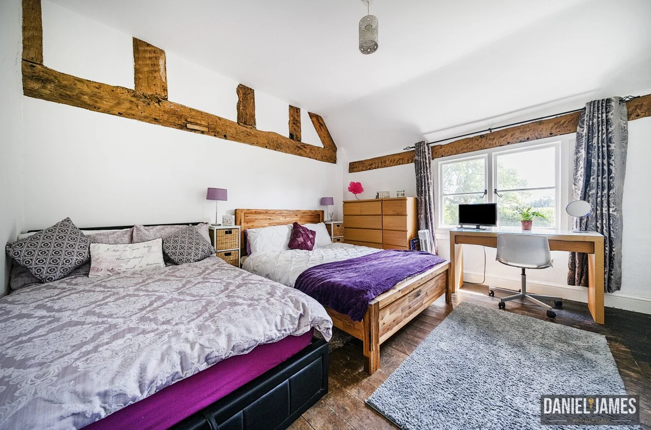 Glamping Bell Tent Oswestry Shropshire Fords Farm Airbnb Booking.com Google Forte Stays Self Catering Accommodation Near Shrewsbury Place to Stay near Oswestry