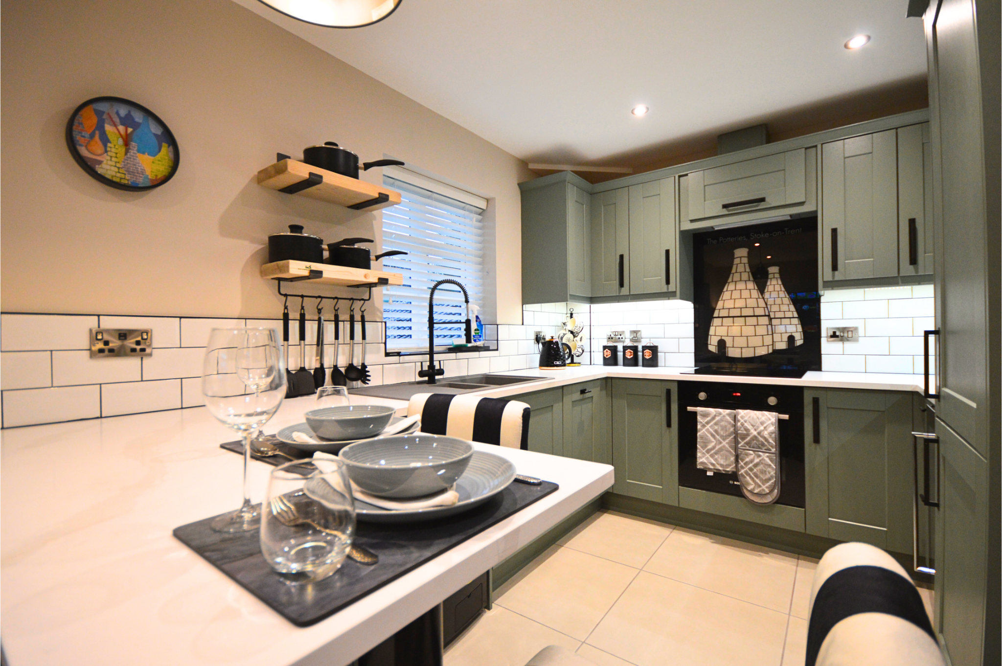 short stay lettings airbnb booking.com holiday let corporate stay