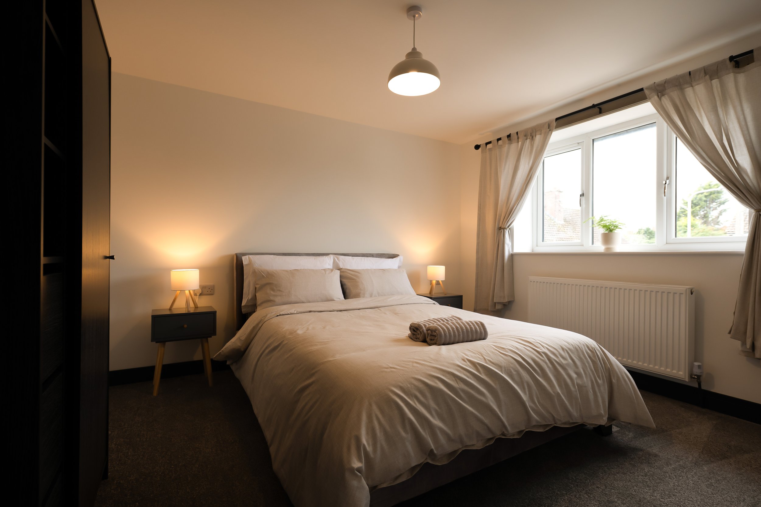 stone town centre airbnb booking.com short stay airbnb staffordshire canal stay new build