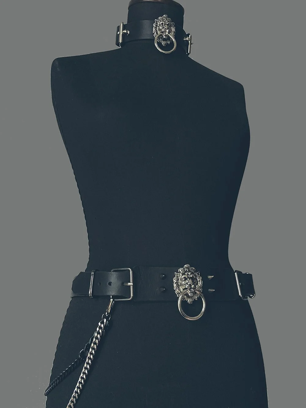Lion Choker & Belt Silver · Leather