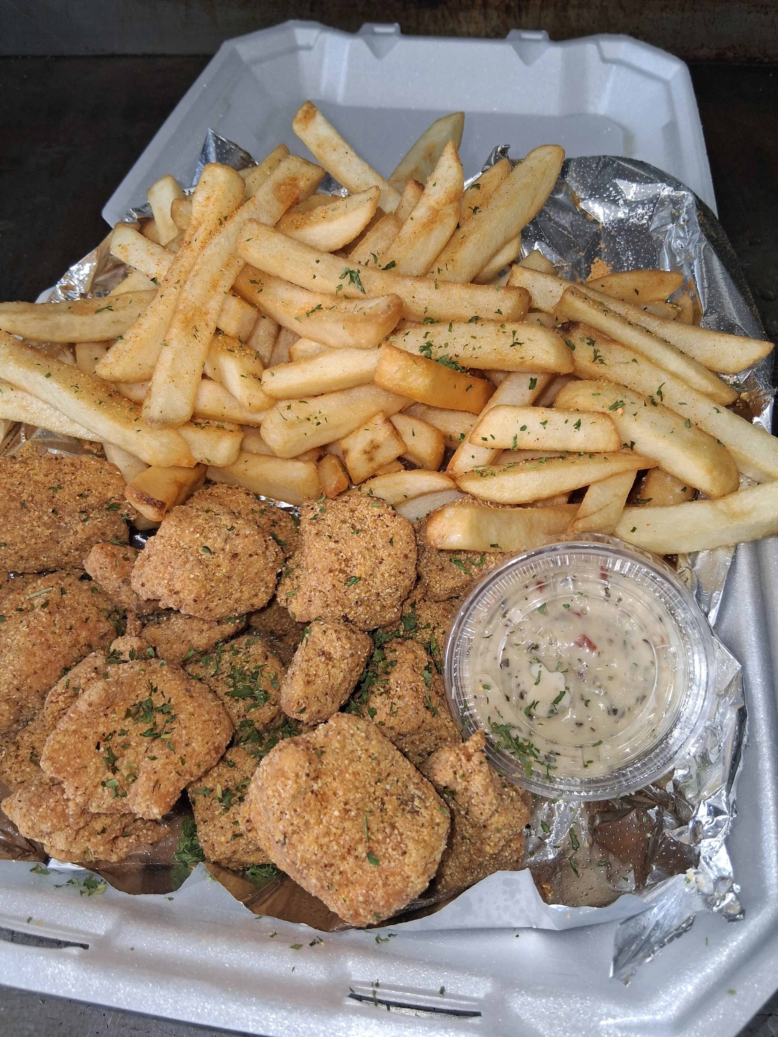Salmon Bites w Fries