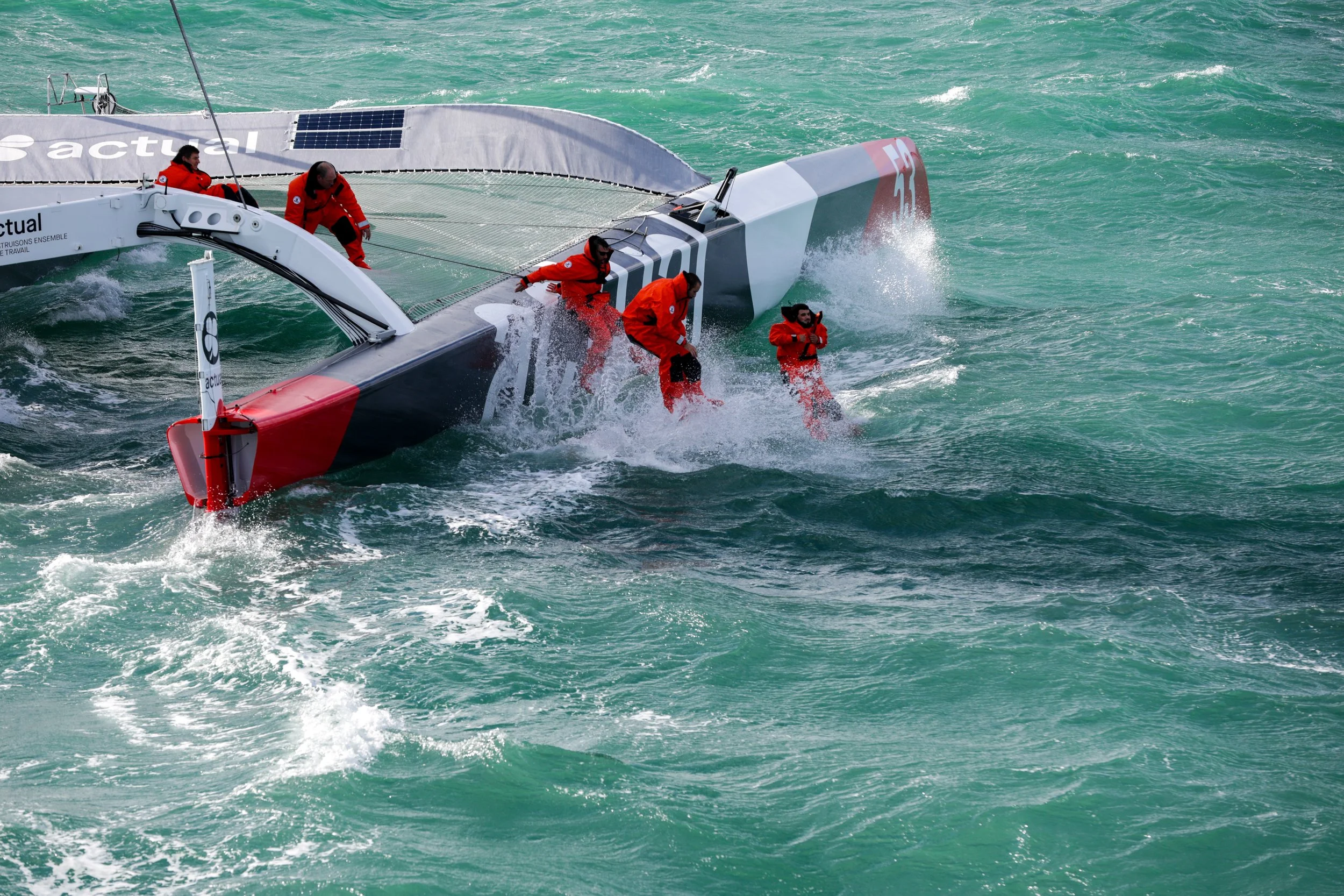 HD-TJV23_Start_aerialULTIM_2910JML3034A.JPG