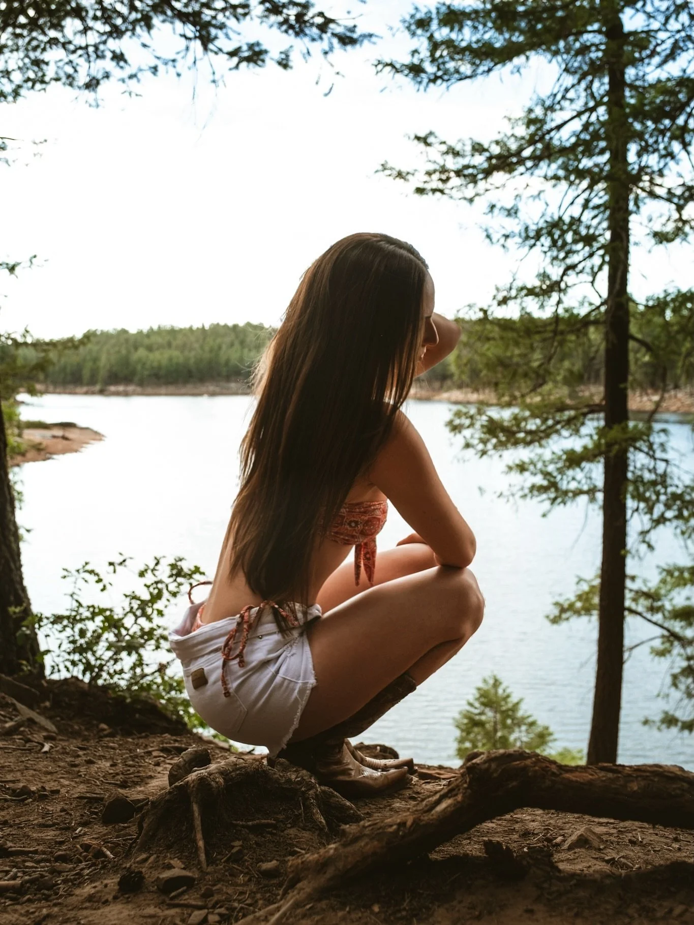 On the edge just to feel alive.
.
Summer might be over but @mor.gan.nx &lsquo;s heat was too hot to forget.
#azmodel #azphotographer #photoshoot