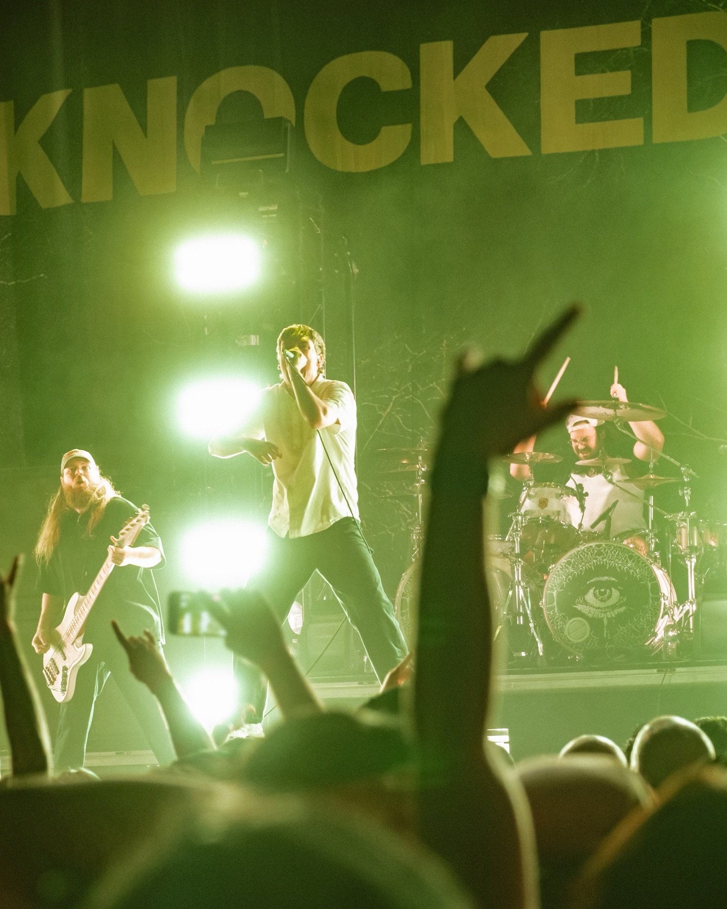 Fall in line now
.
@knockedloosehc shots over the last couple of years
shot on @fujifilmx_us X-T4 with XF lenses &amp; @minolta.film X-700 with @fujifilm_profilm 
#knockedloose #hardcoremusic #livemusic