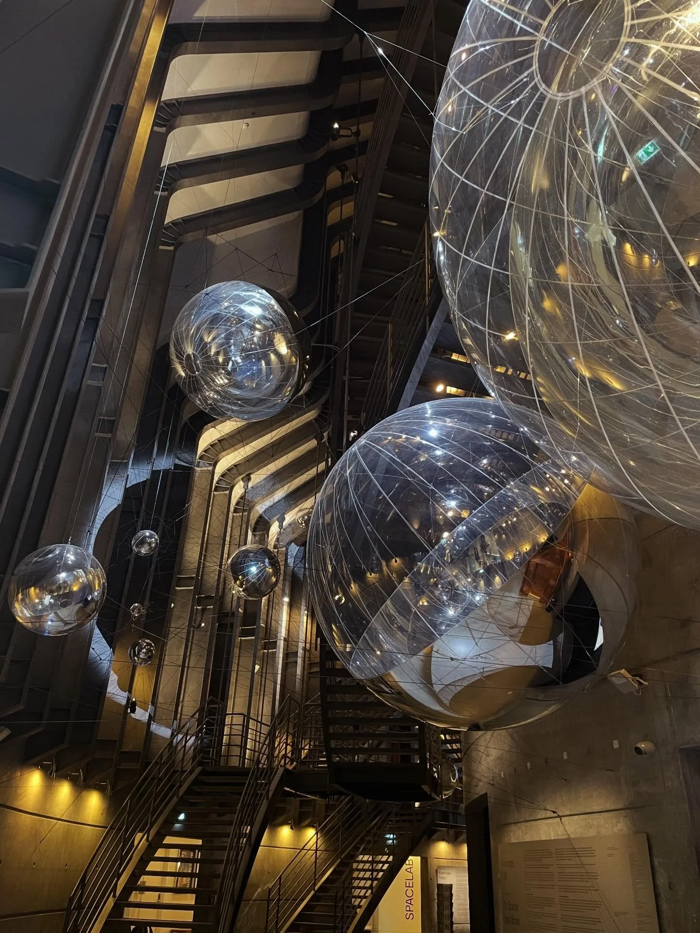Cosmic Threads 🌟 Spherical Mega-Installation at Planetarium 🌟 By Thom&aacute;s Saraceno 📸 @stinelouring 2025 #cosmicthreads #thomassaraceno #planetarium #galacticweb #undervieweffect