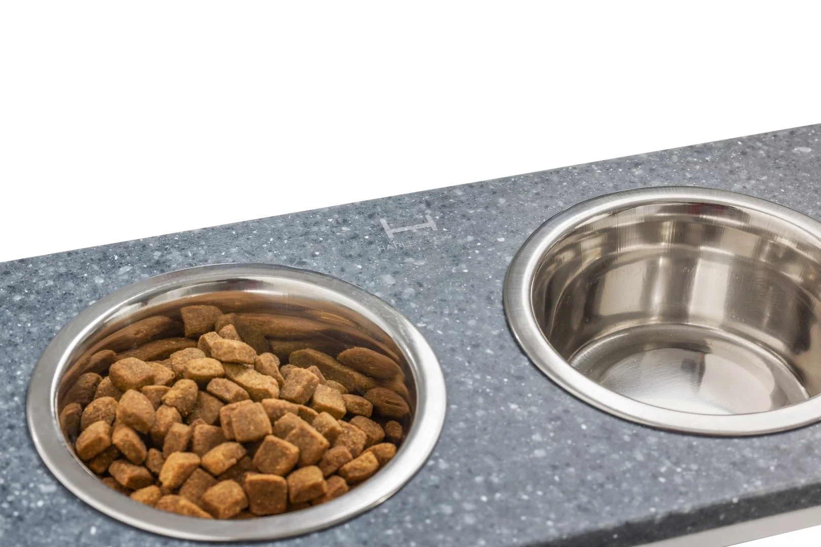 Mangeoire Lift Stone – Les mangeoires évolutives qui grandissent avec votre chien