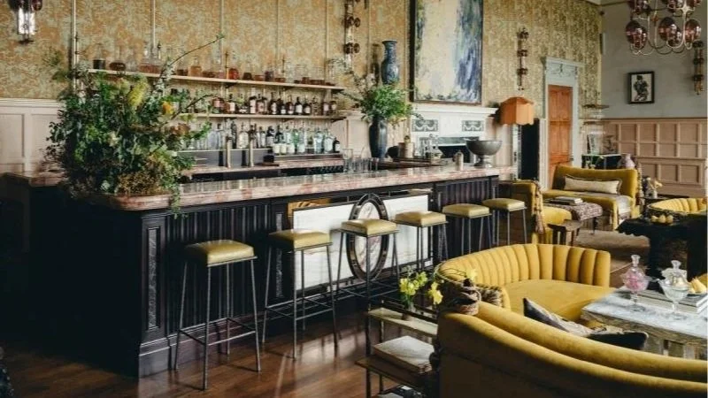 Living+Room+Bar+1.jpg