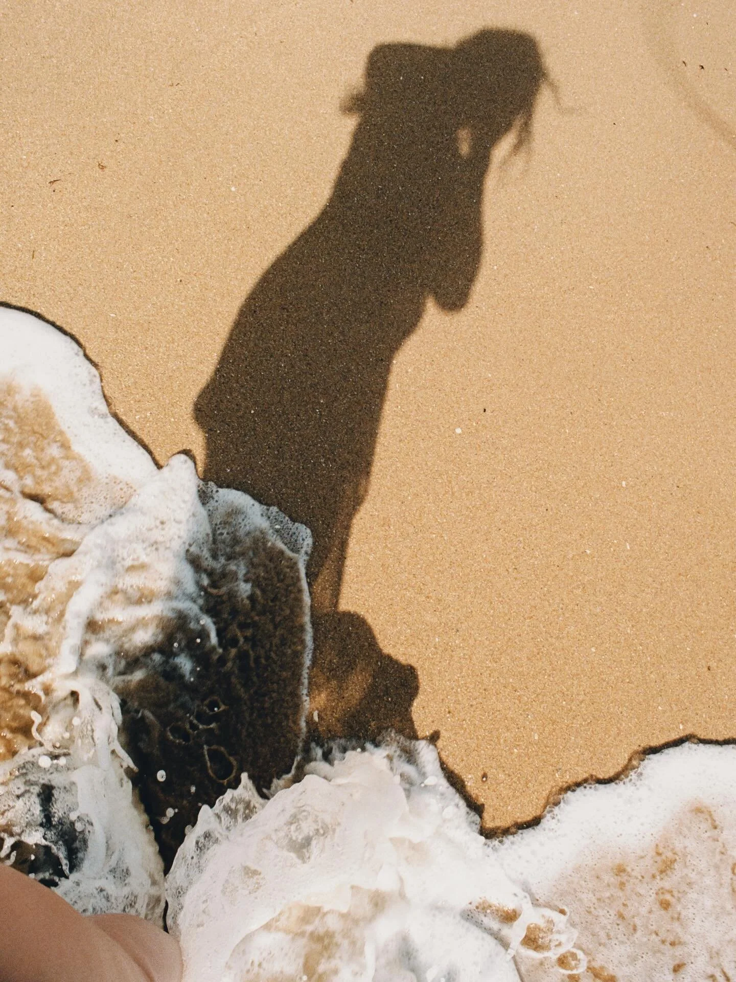 2025 for me was an year of falling in love again in analog photography and newly falling in love with Portugal. After the wedding I photographed there in June I quickly returned back again in November, and yes&hellip; I already miss this country. 
He