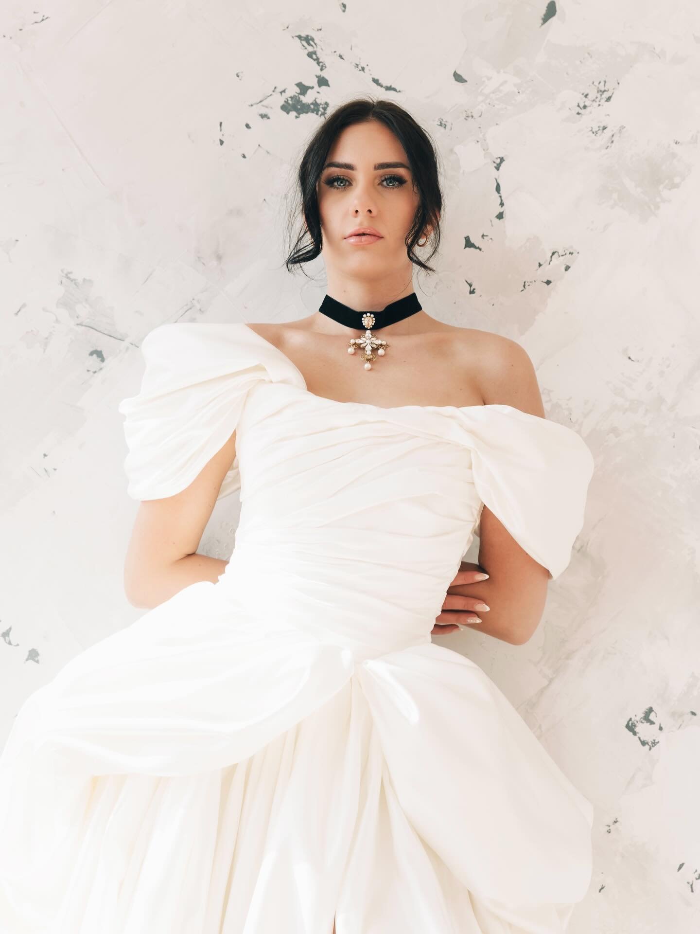 Went out this morning for a coffee with amazing @magdallenne and I tell you - when fashion photographer tells you your editorial is good - it grows wings&hellip; thx Mag 

The final frames from my take on @thesubjectivitystudy last week. 

Gown: @unb