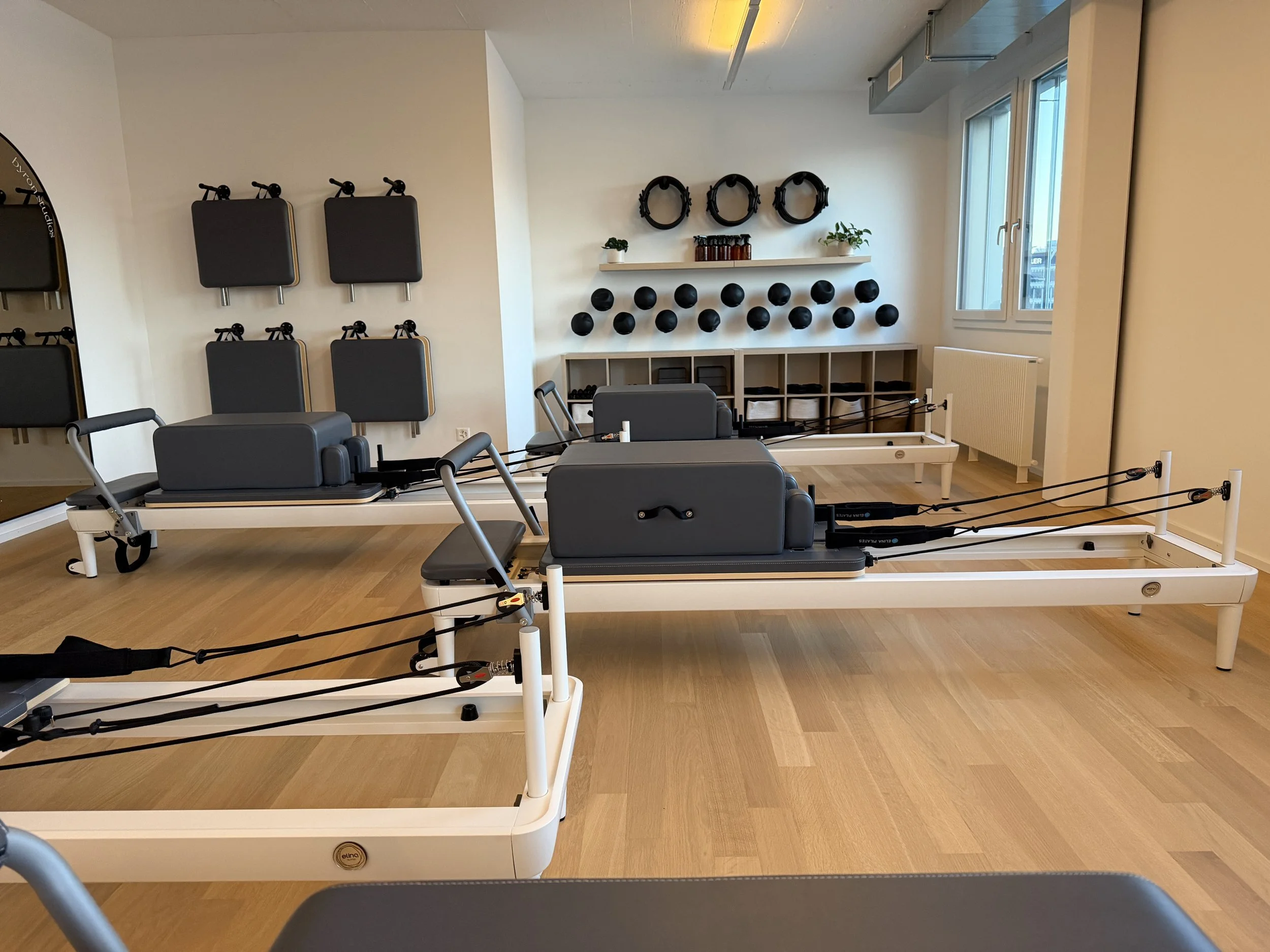 Reformer Pilates Mat Pilates Barre Winterthur Byron Studios