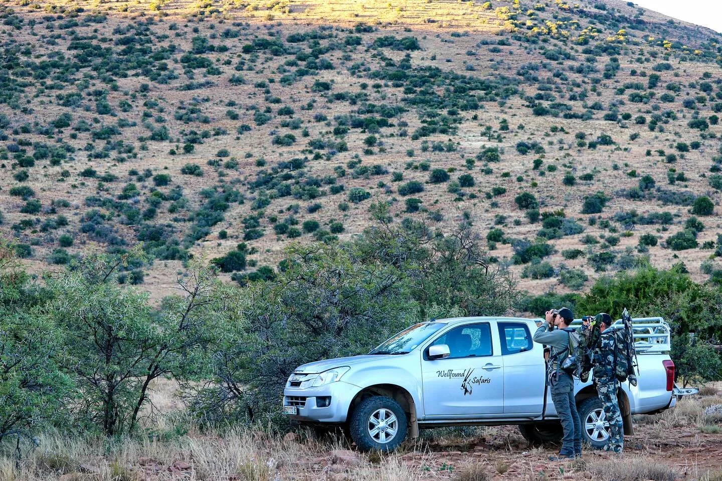Every great hunt starts with a moment like this&mdash;binoculars up, scanning the vast South African bushveld for your next adventure. 🏹✨ 

At Wellfound Safaris, we don&rsquo;t just offer a hunt, we create a once-in-a-lifetime experience tailored fo